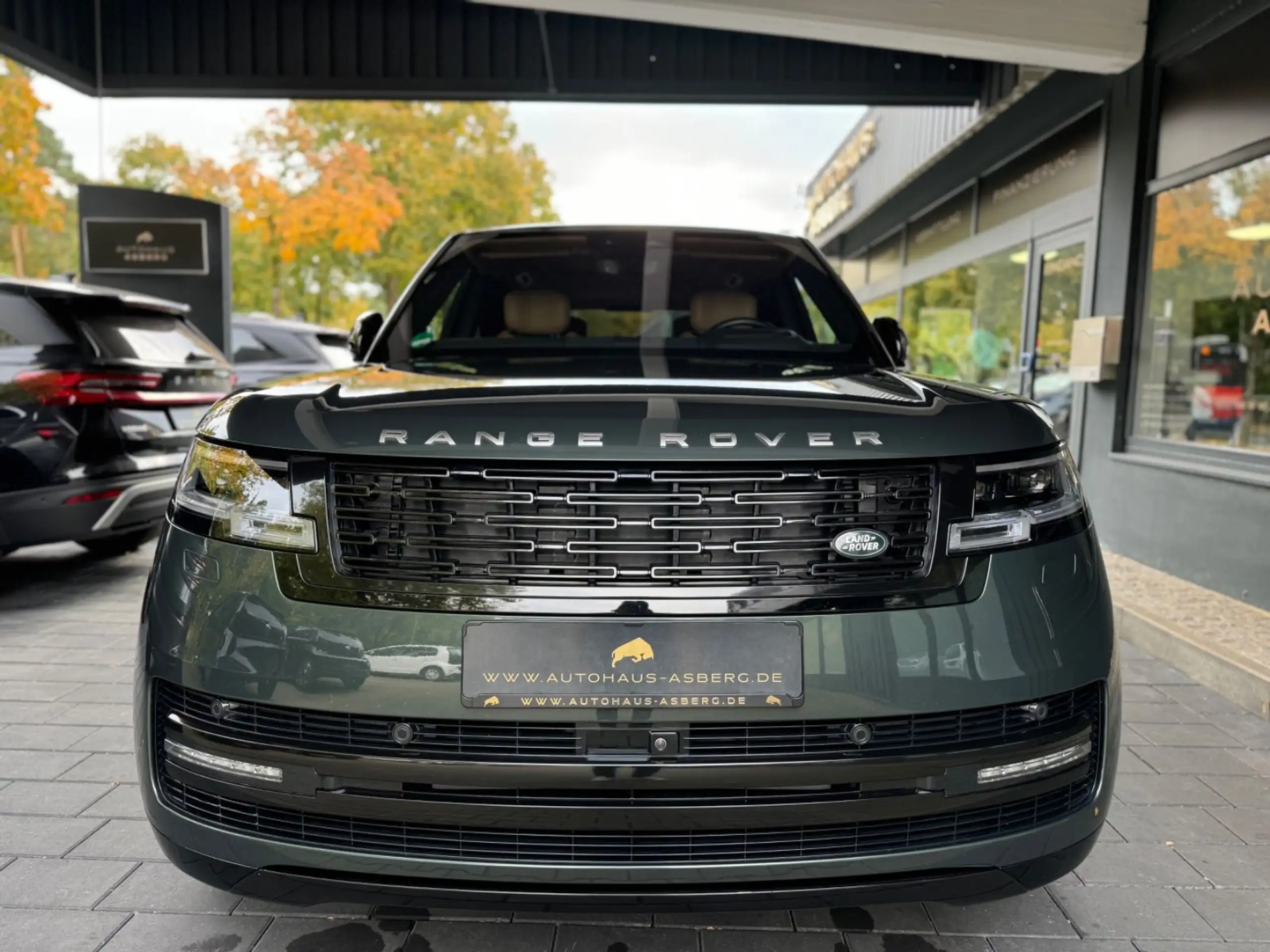 Land Rover - Range Rover