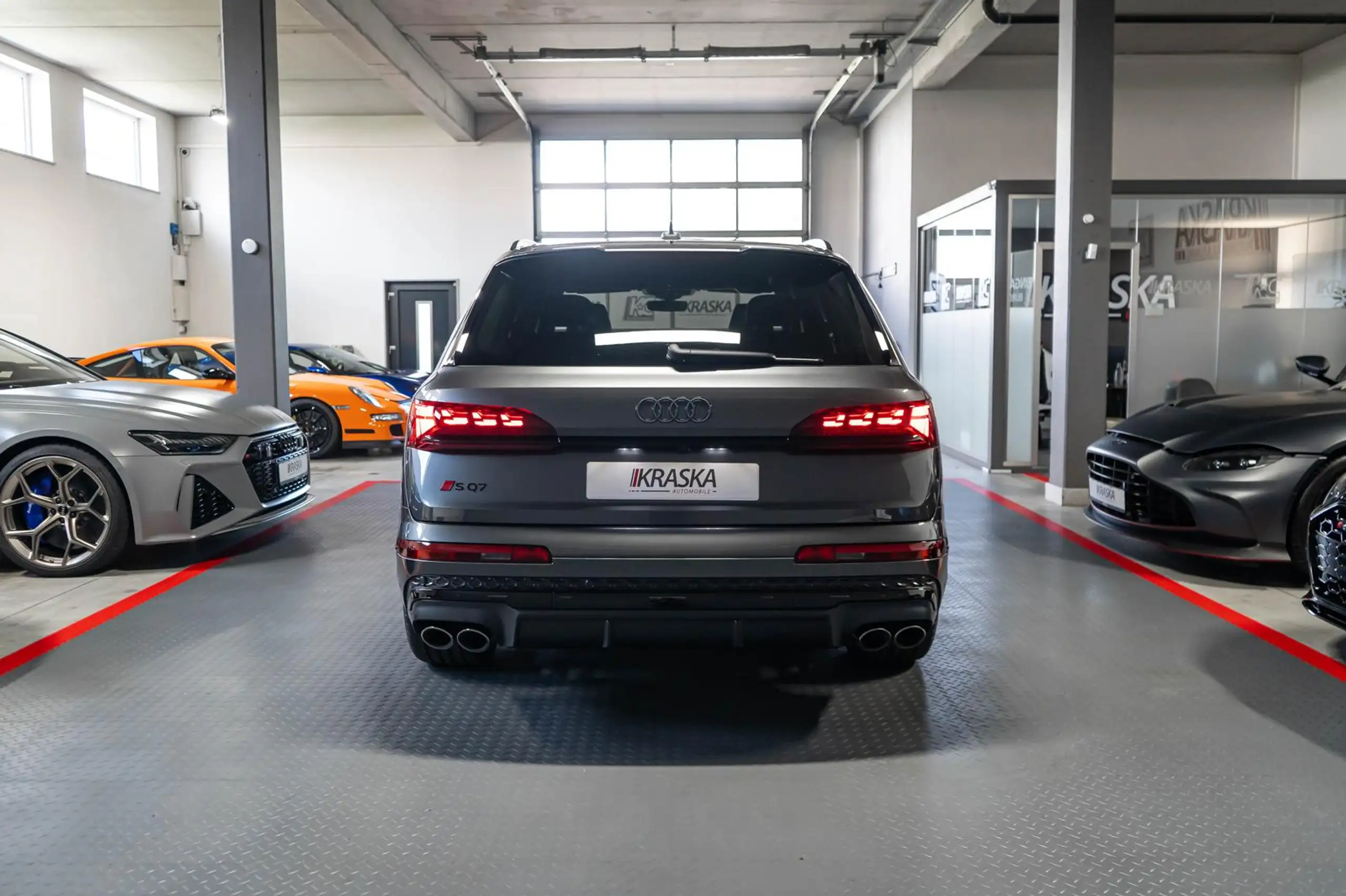 Audi - SQ7