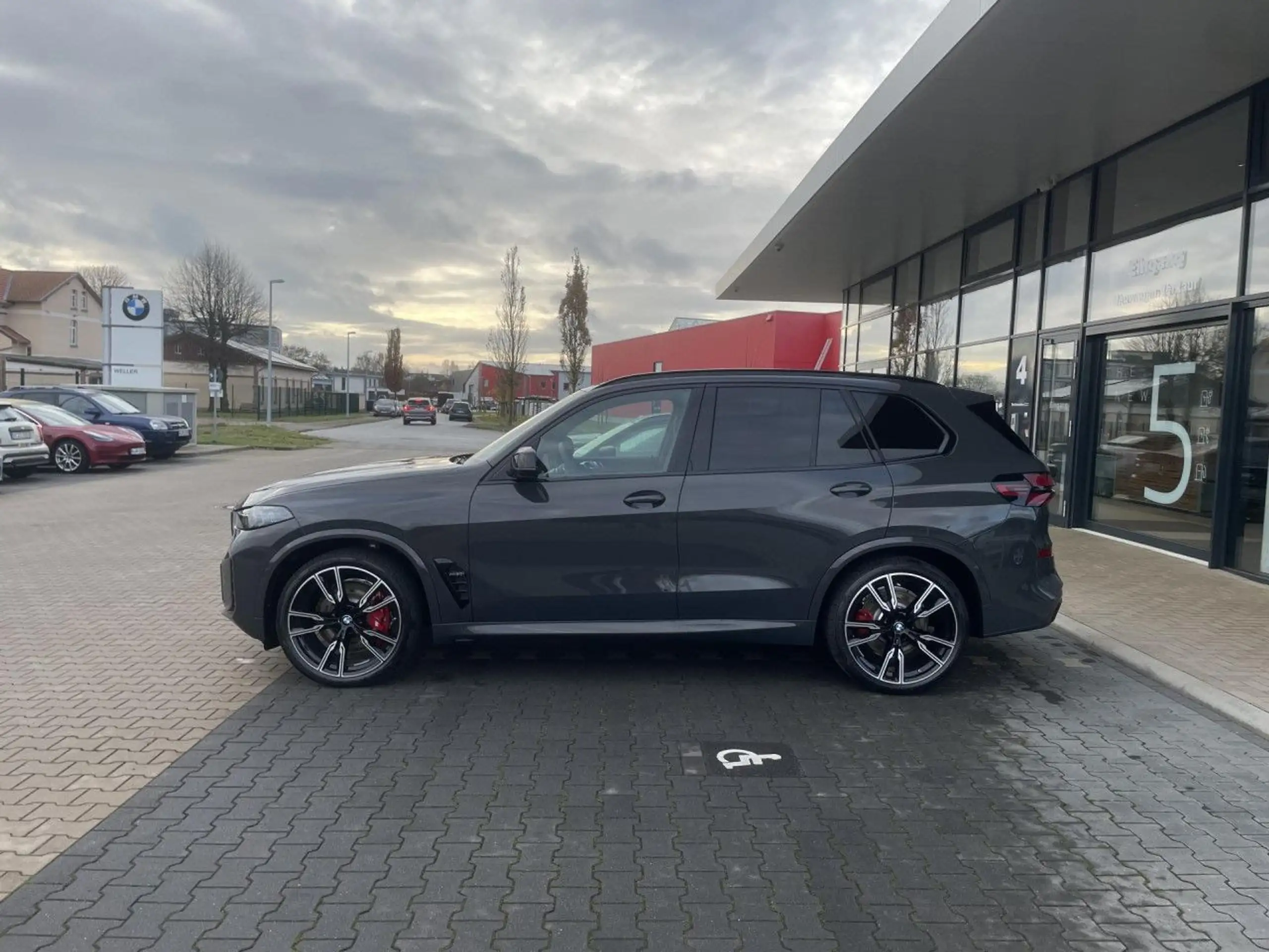 BMW - X5 M