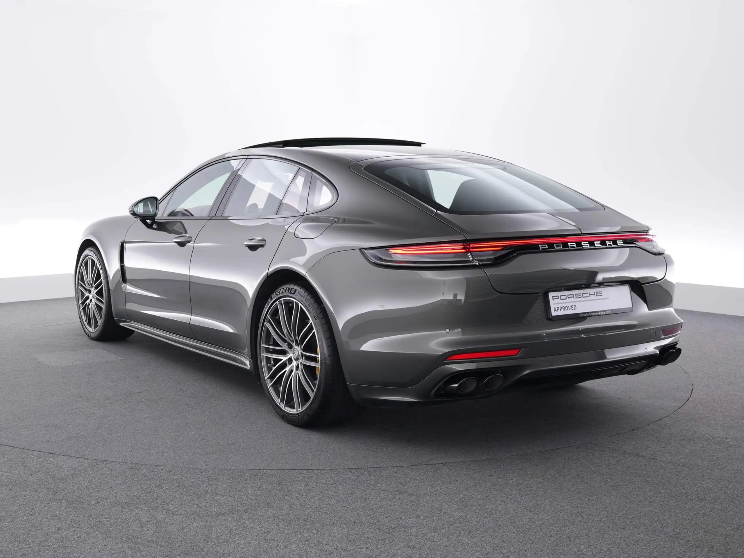 Porsche - Panamera