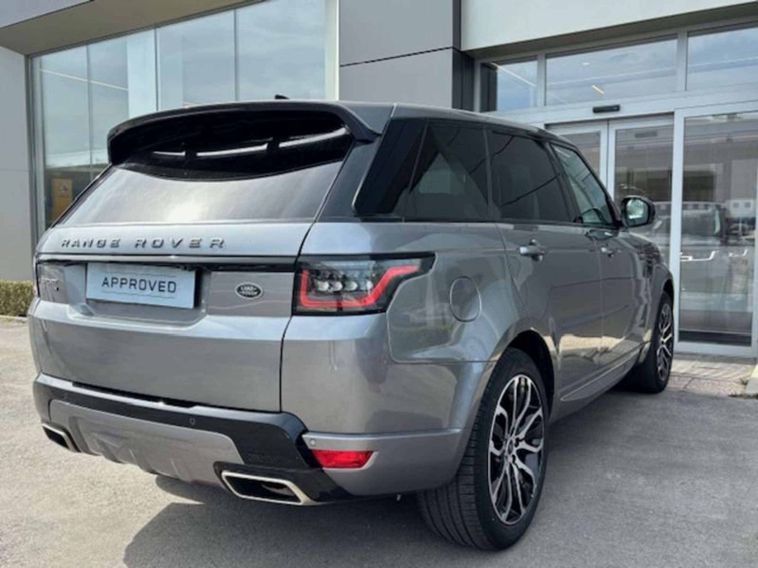 Land Rover - Range Rover Sport