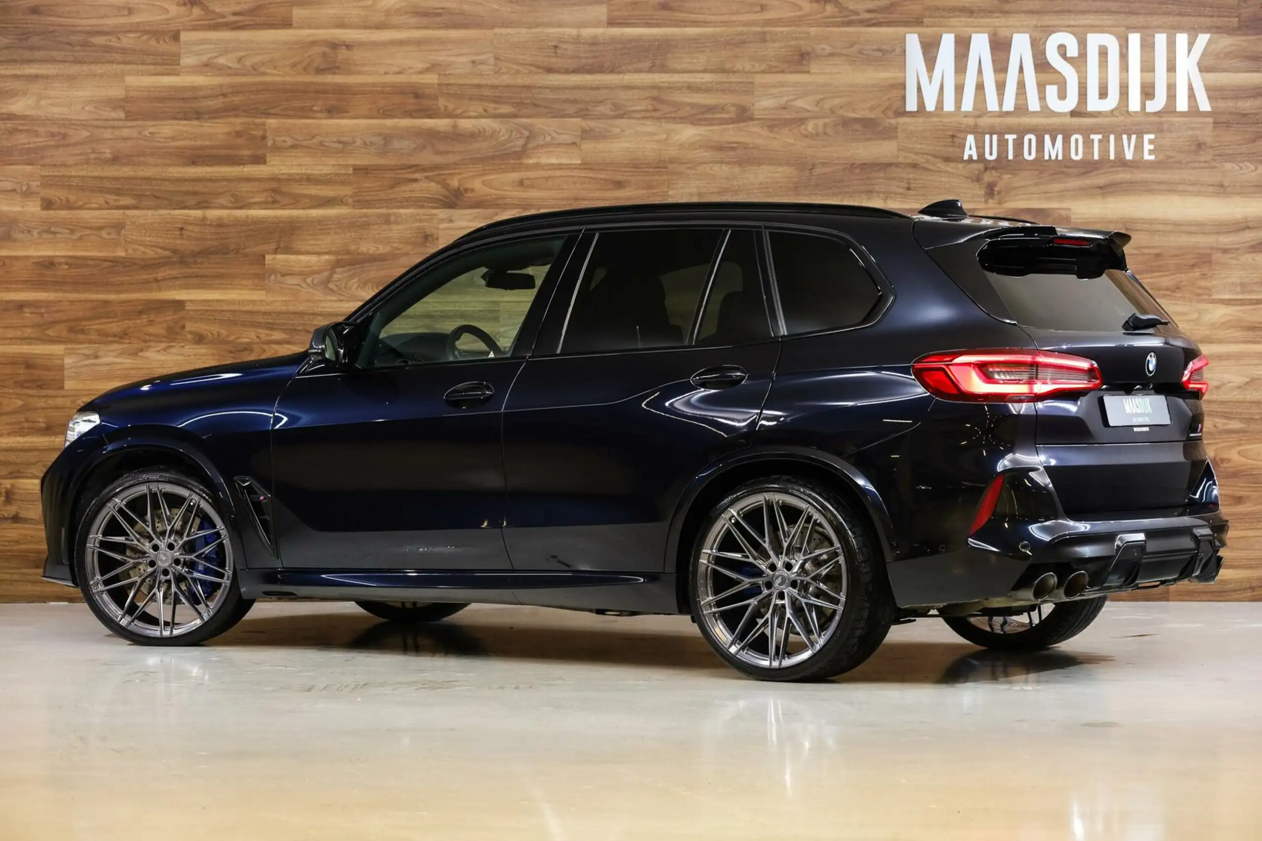 BMW - X5 M