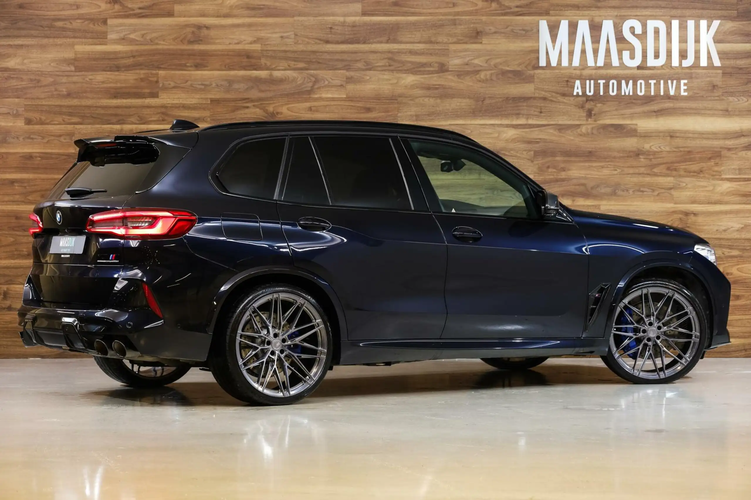 BMW - X5 M