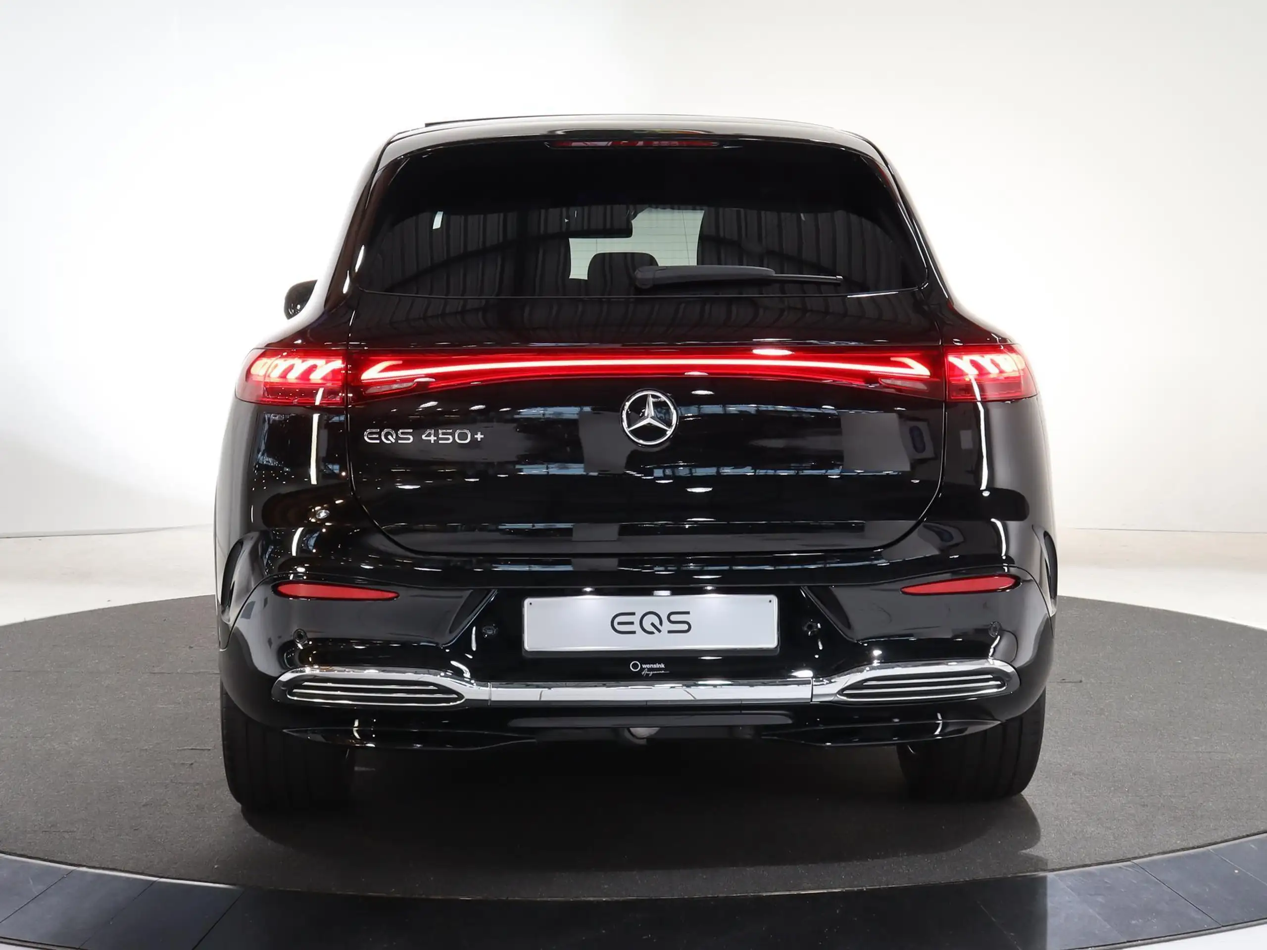 Mercedes-Benz - EQS SUV