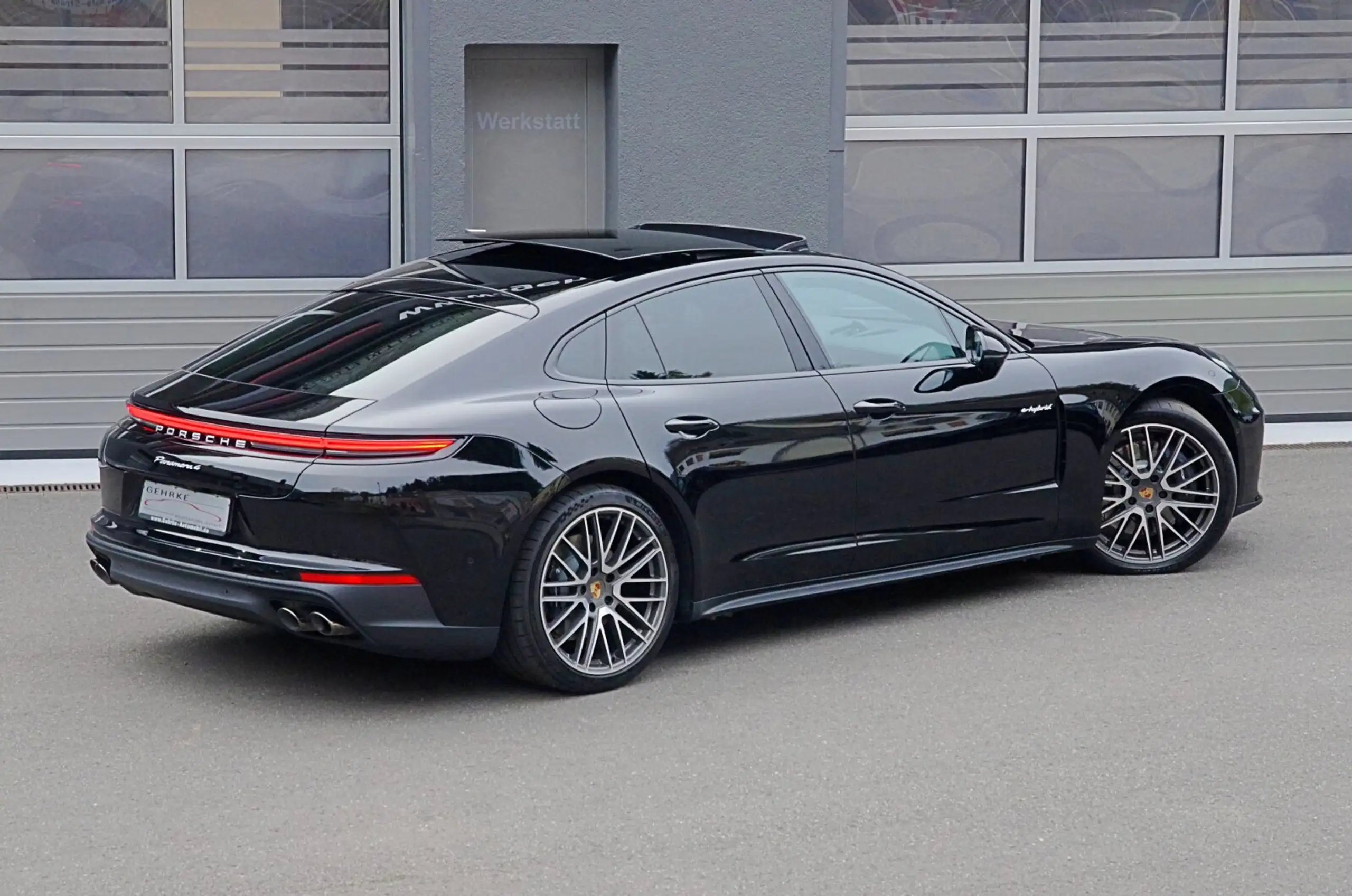 Porsche - Panamera