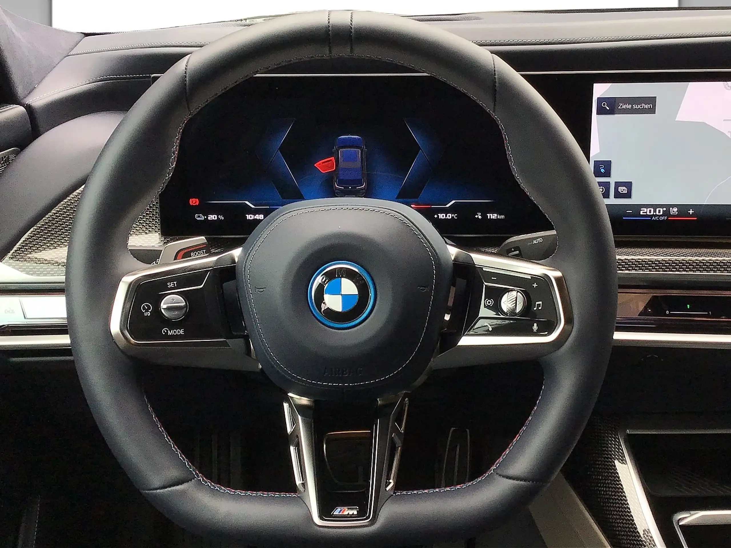 BMW - i7