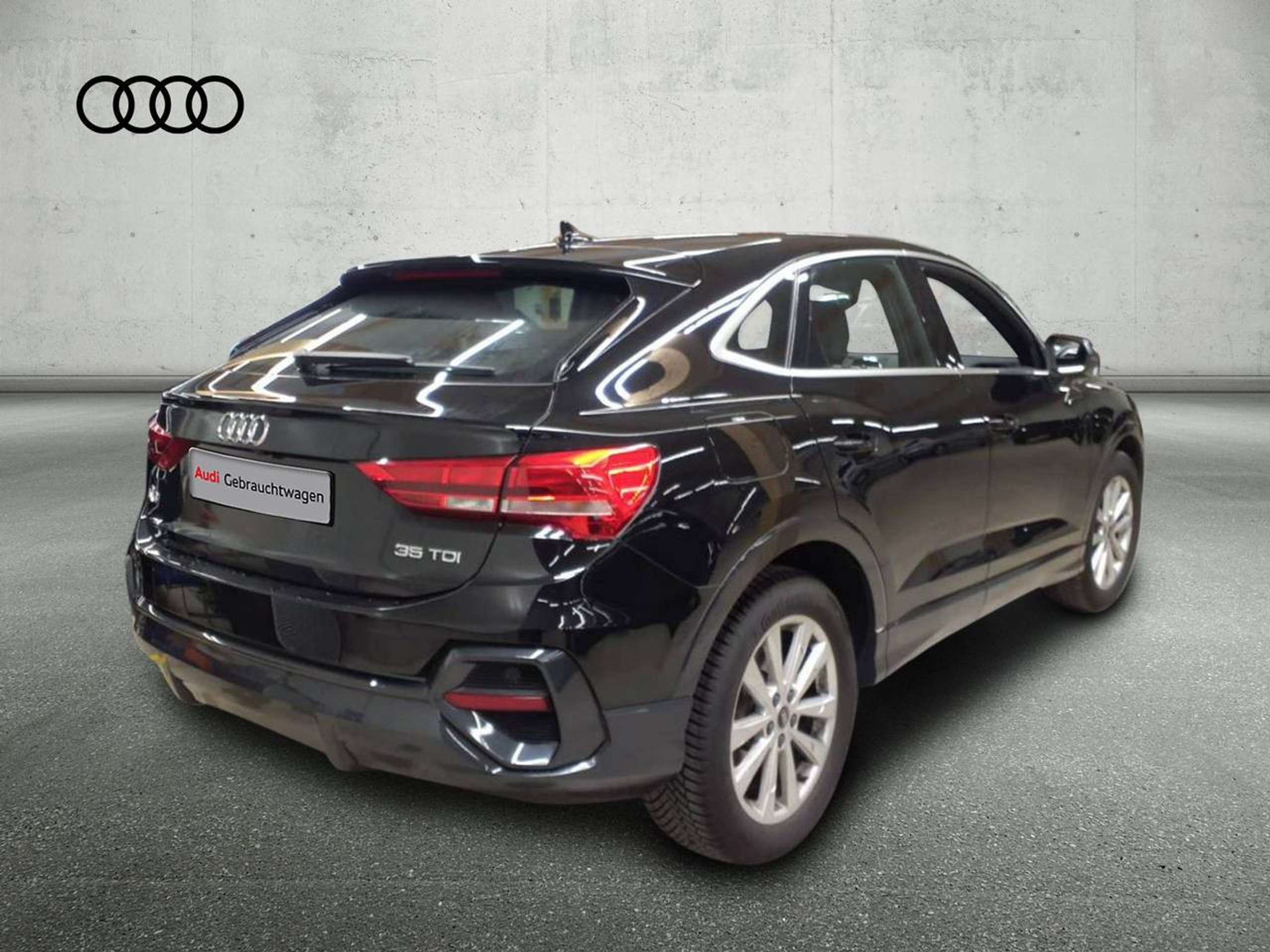 Audi - Q3