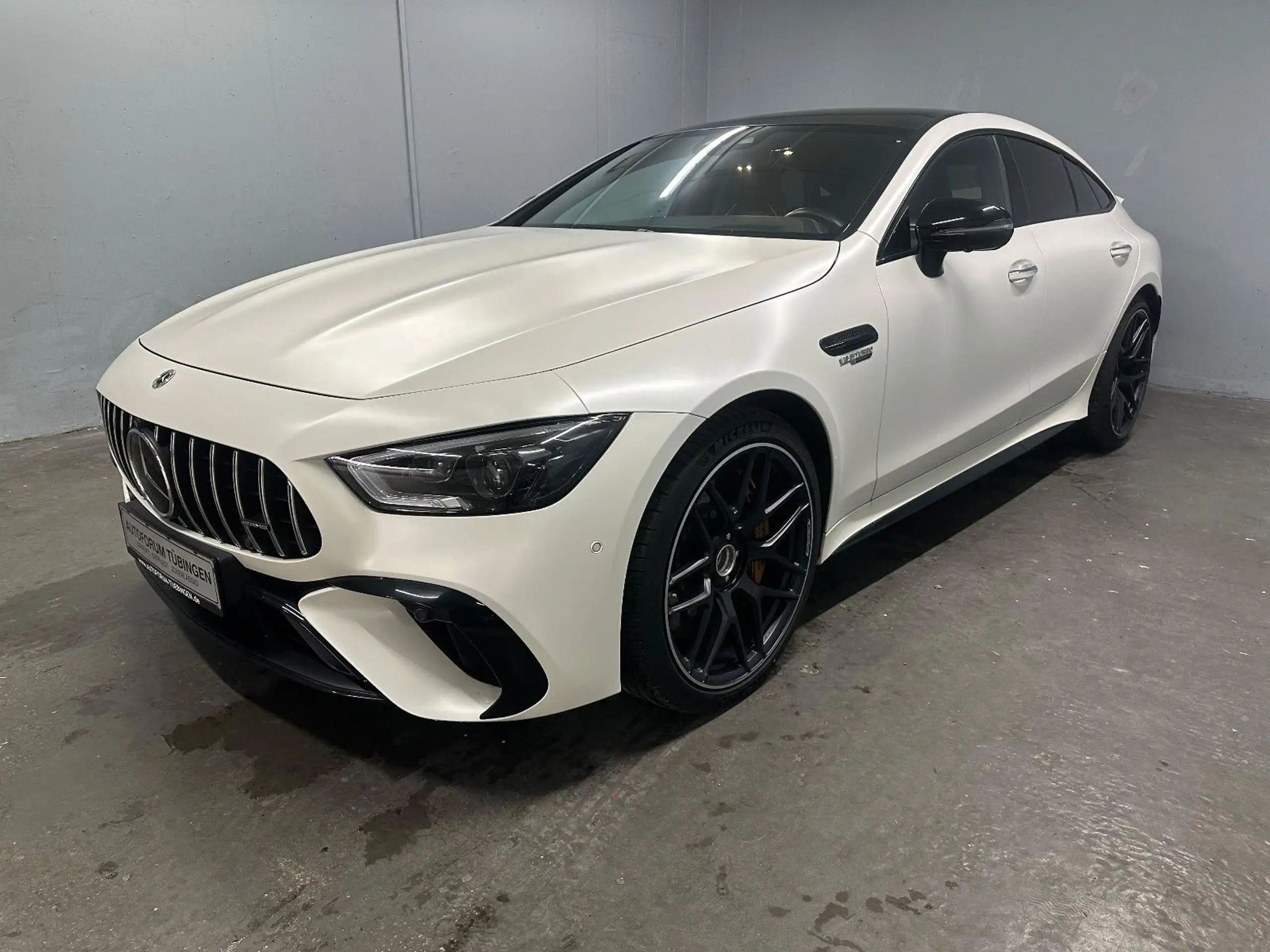 Mercedes-Benz - AMG GT