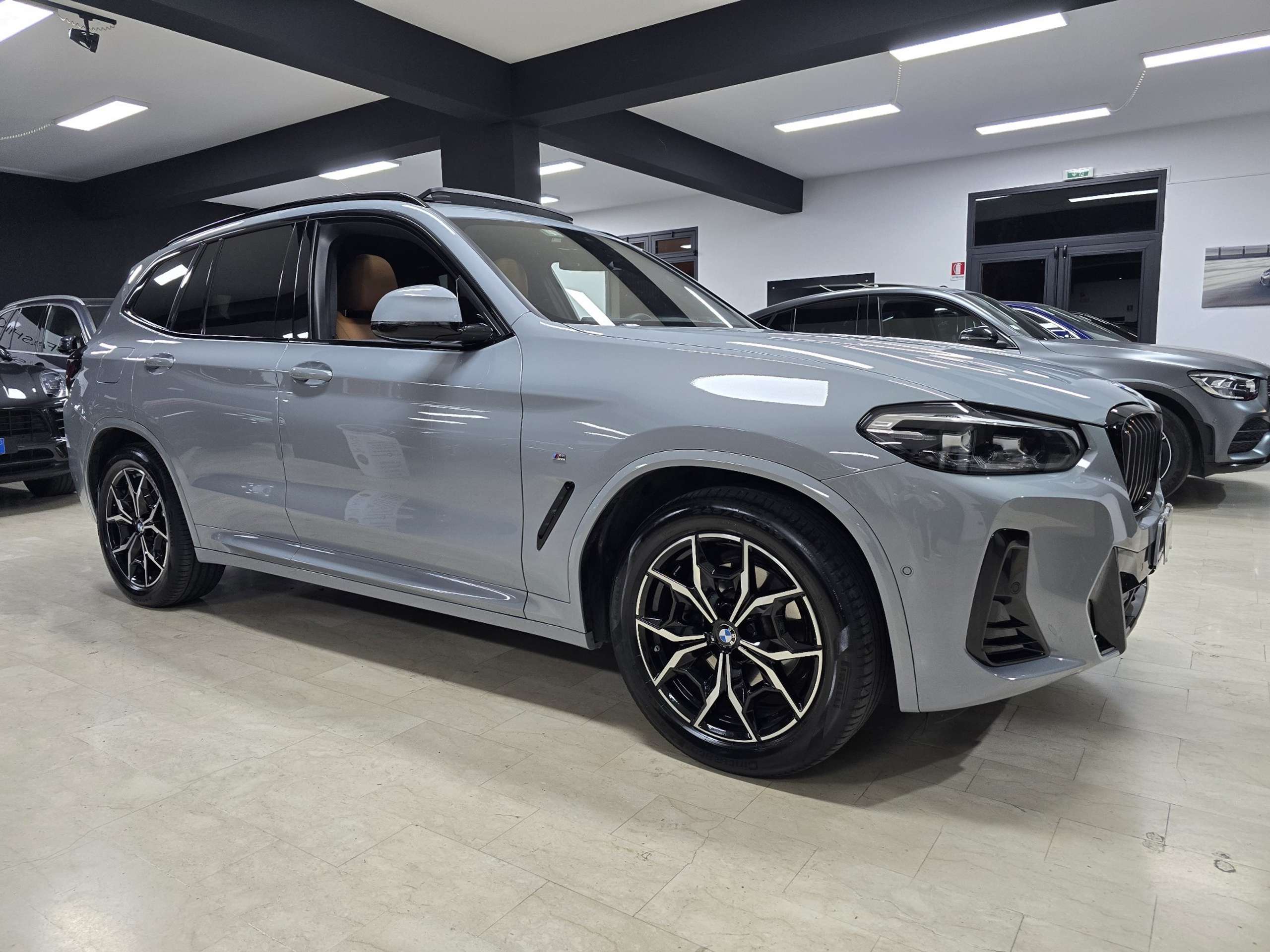 BMW - X3