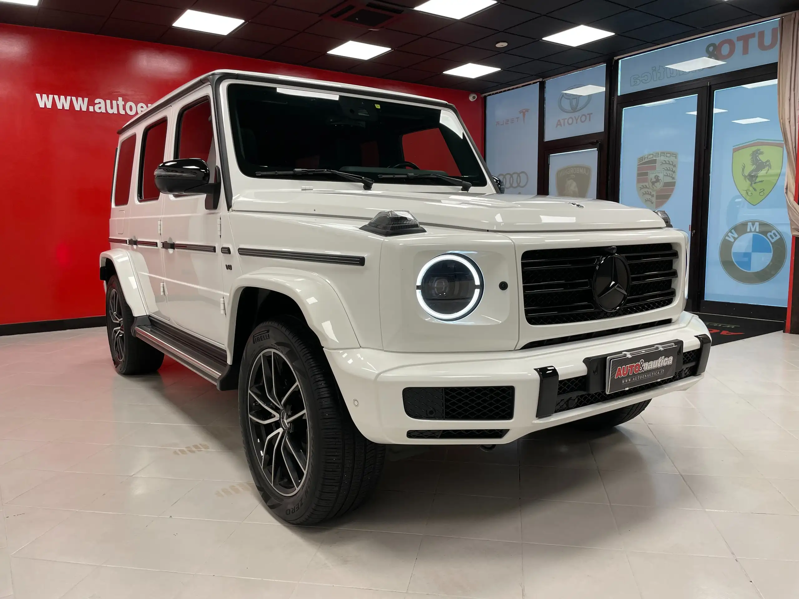 Mercedes-Benz - G 500