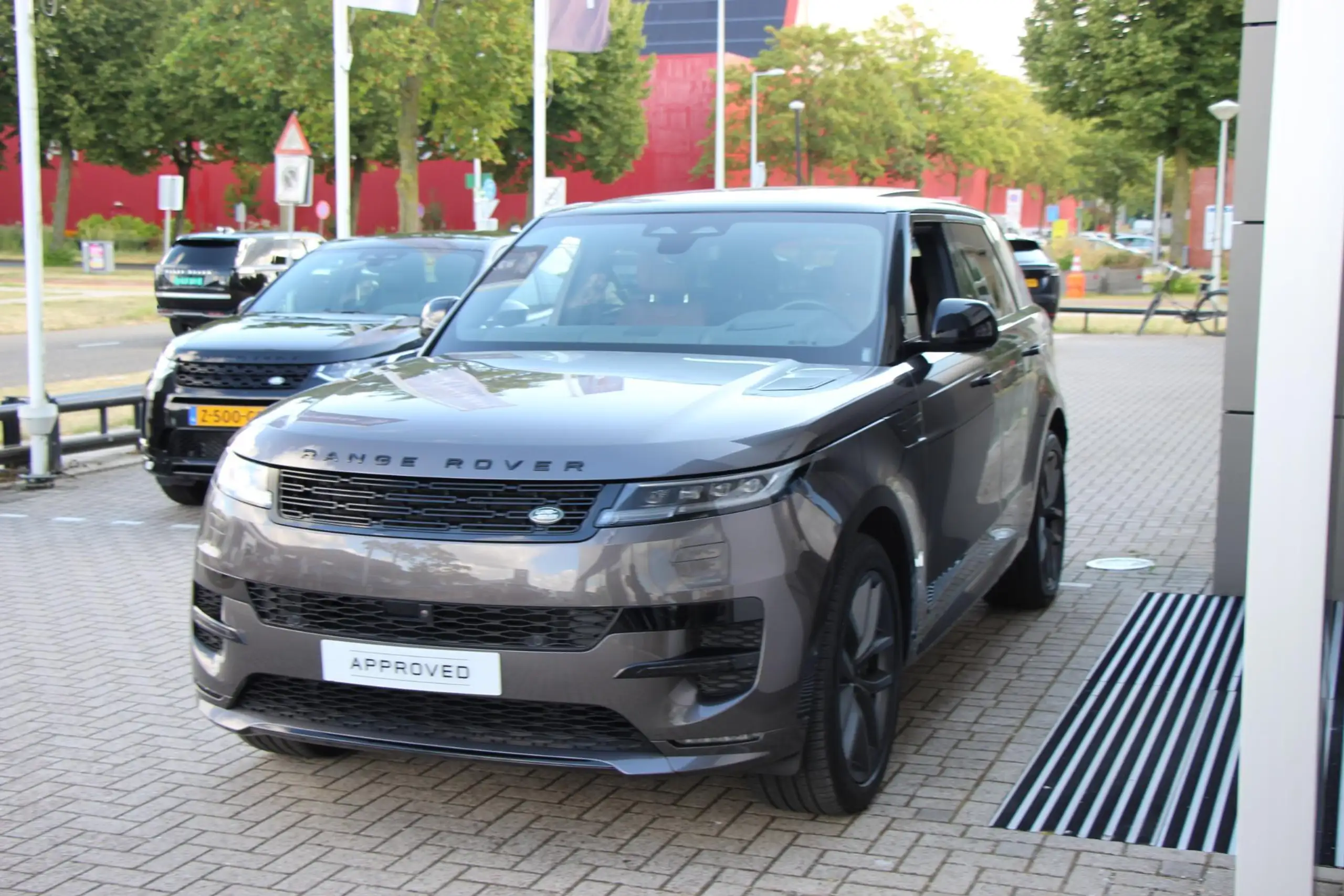 Land Rover - Range Rover Sport