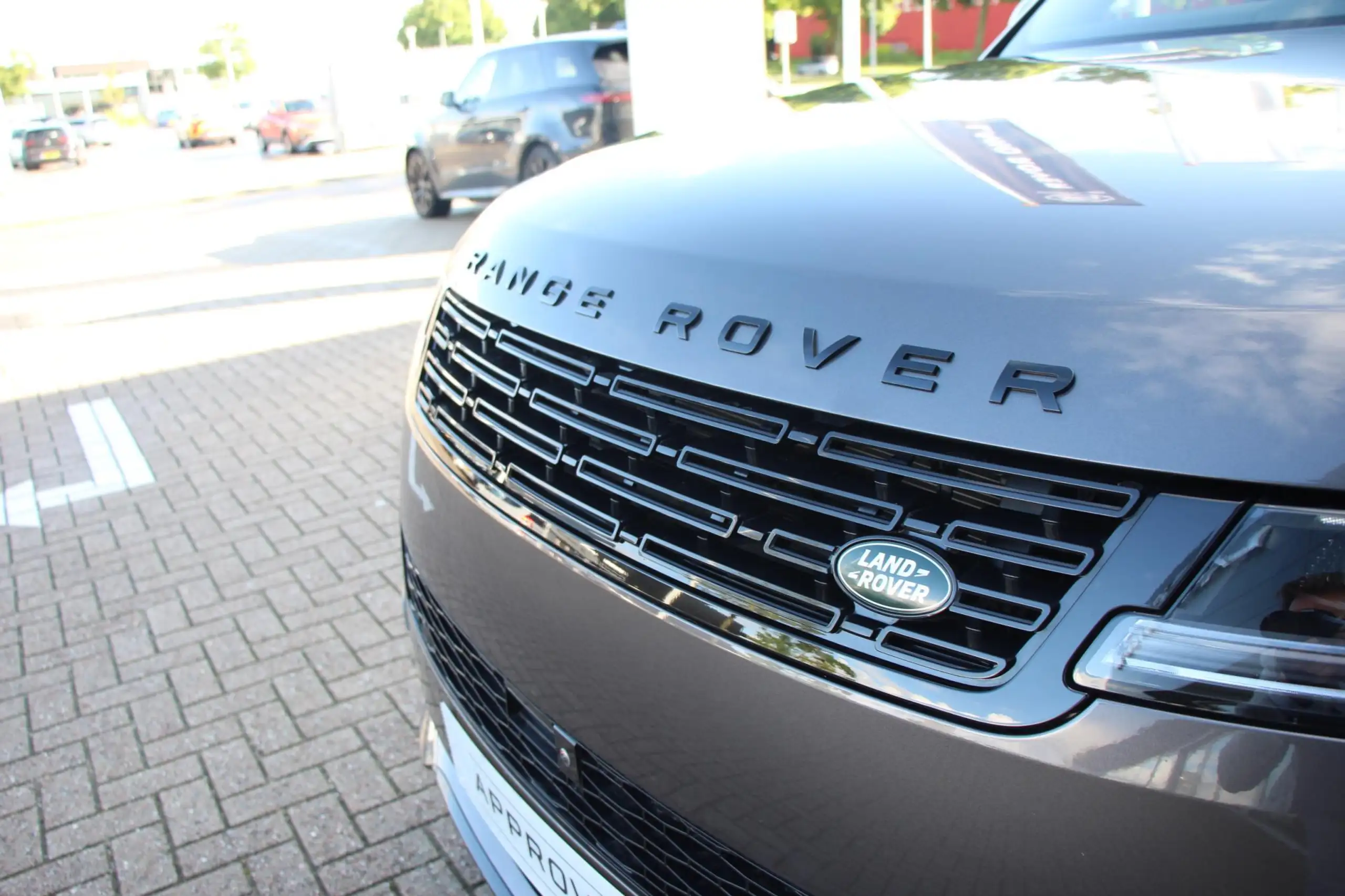 Land Rover - Range Rover Sport