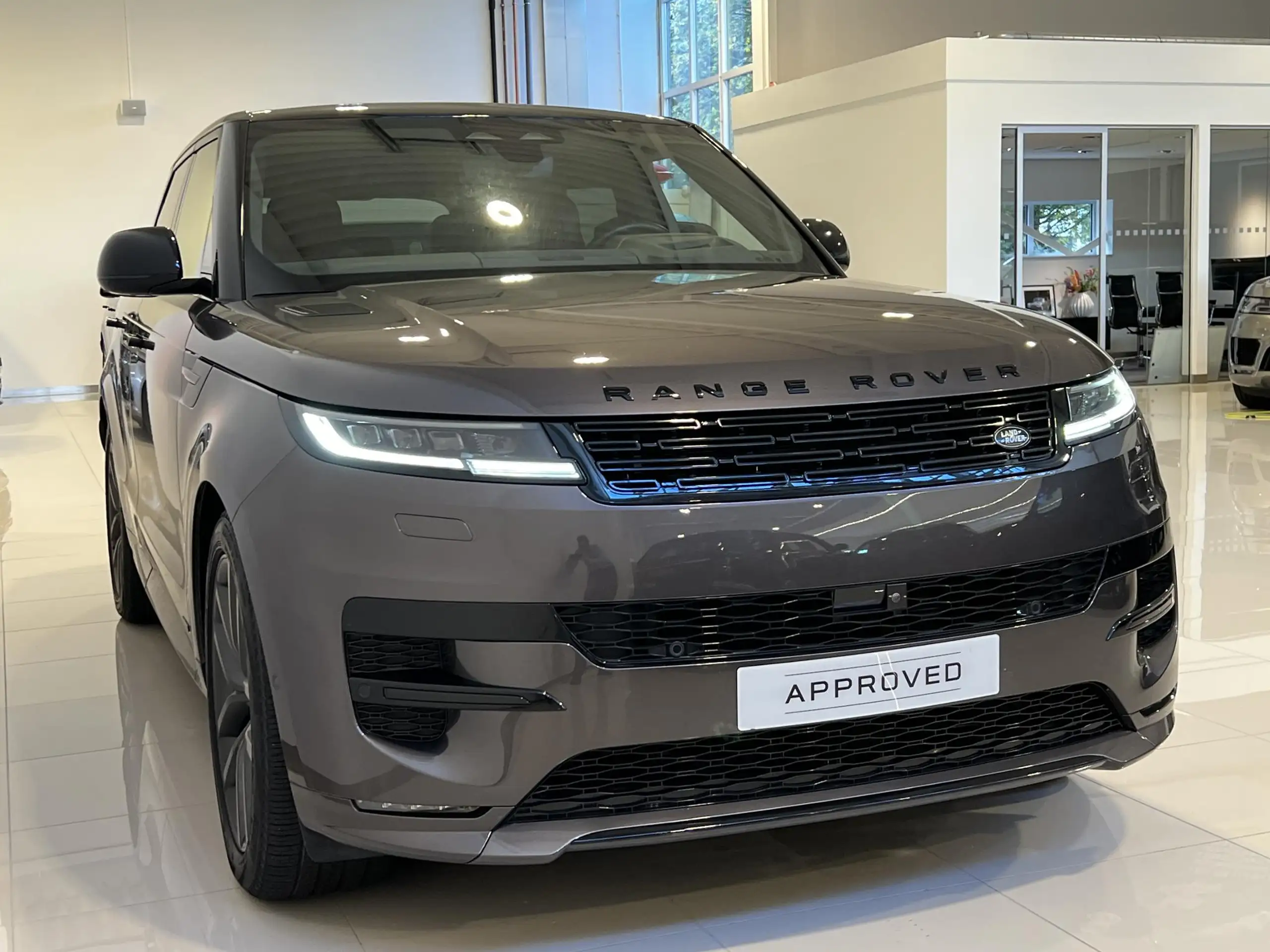 Land Rover - Range Rover Sport