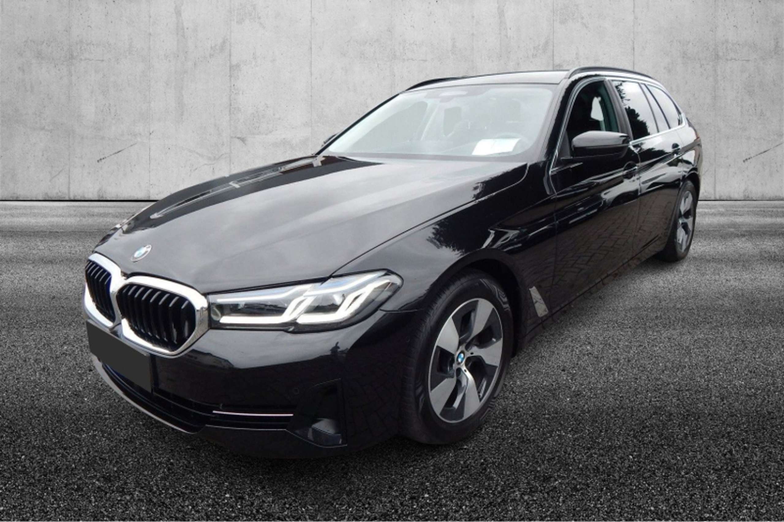 BMW - 520