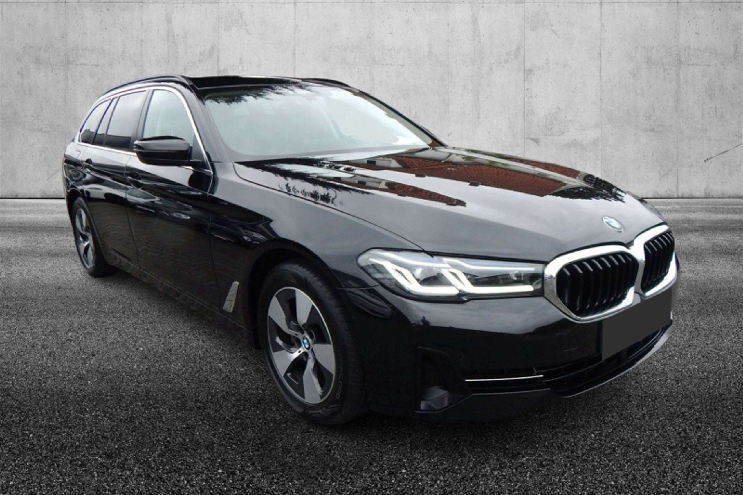 BMW - 520