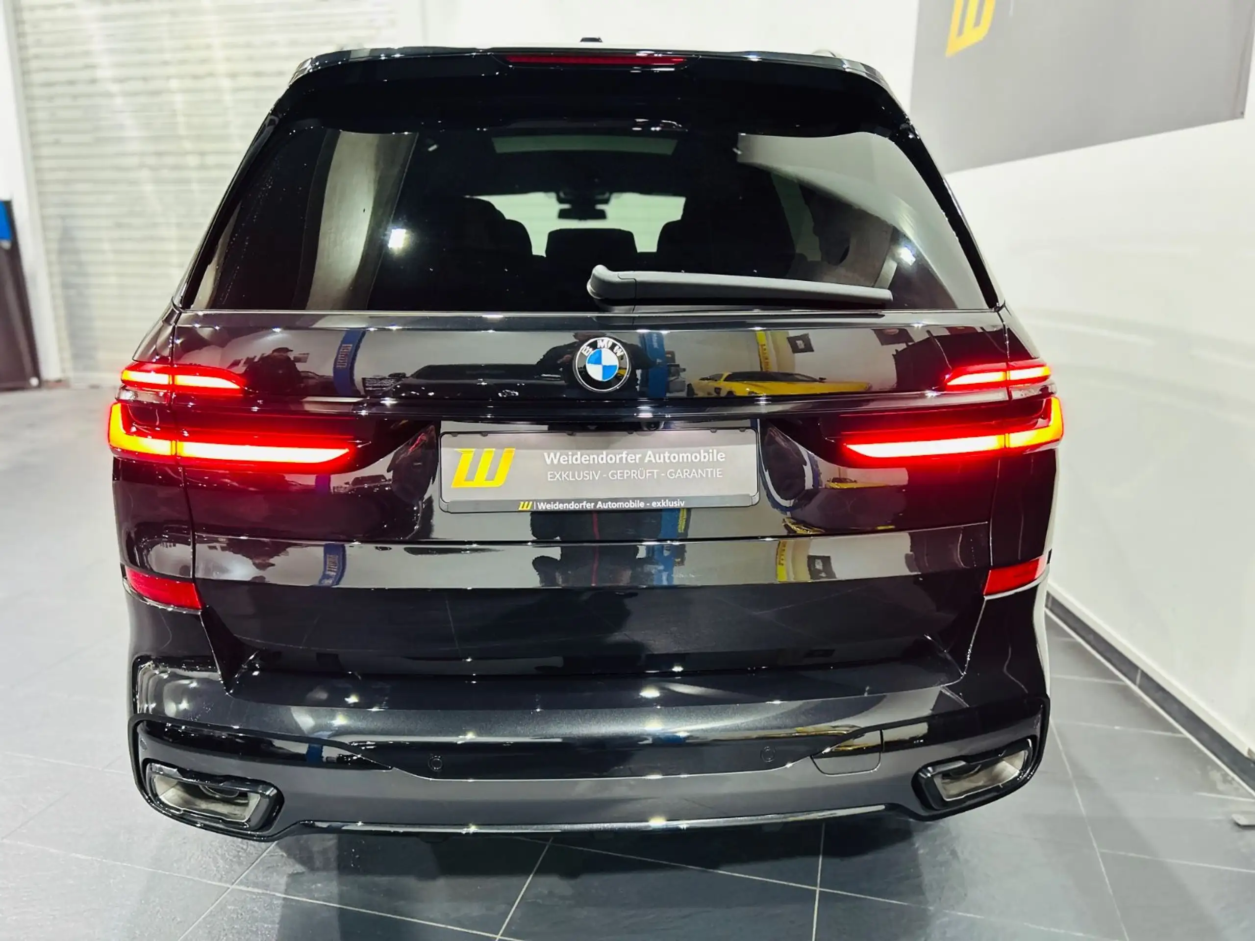 BMW - X7