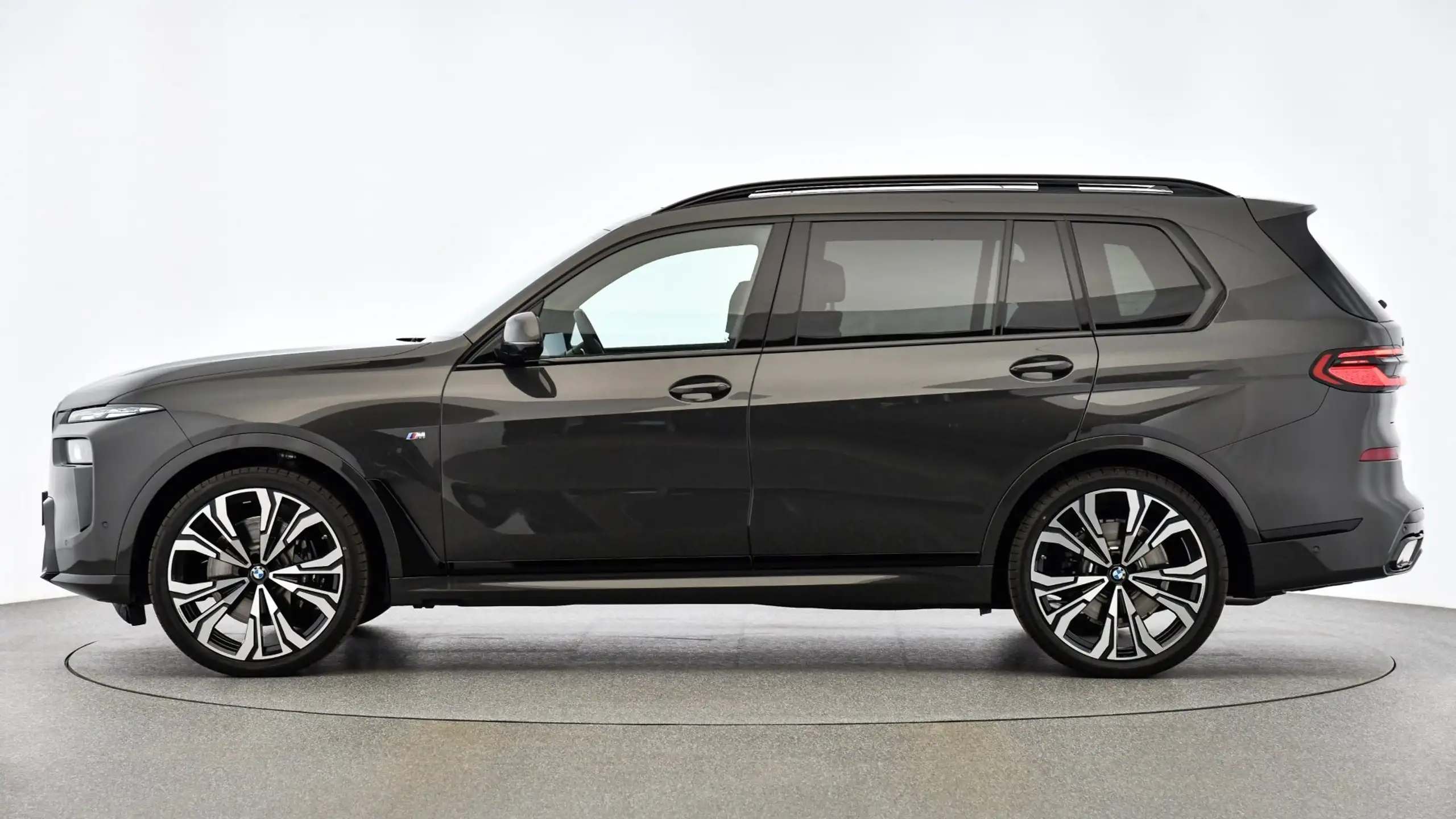 BMW - X7