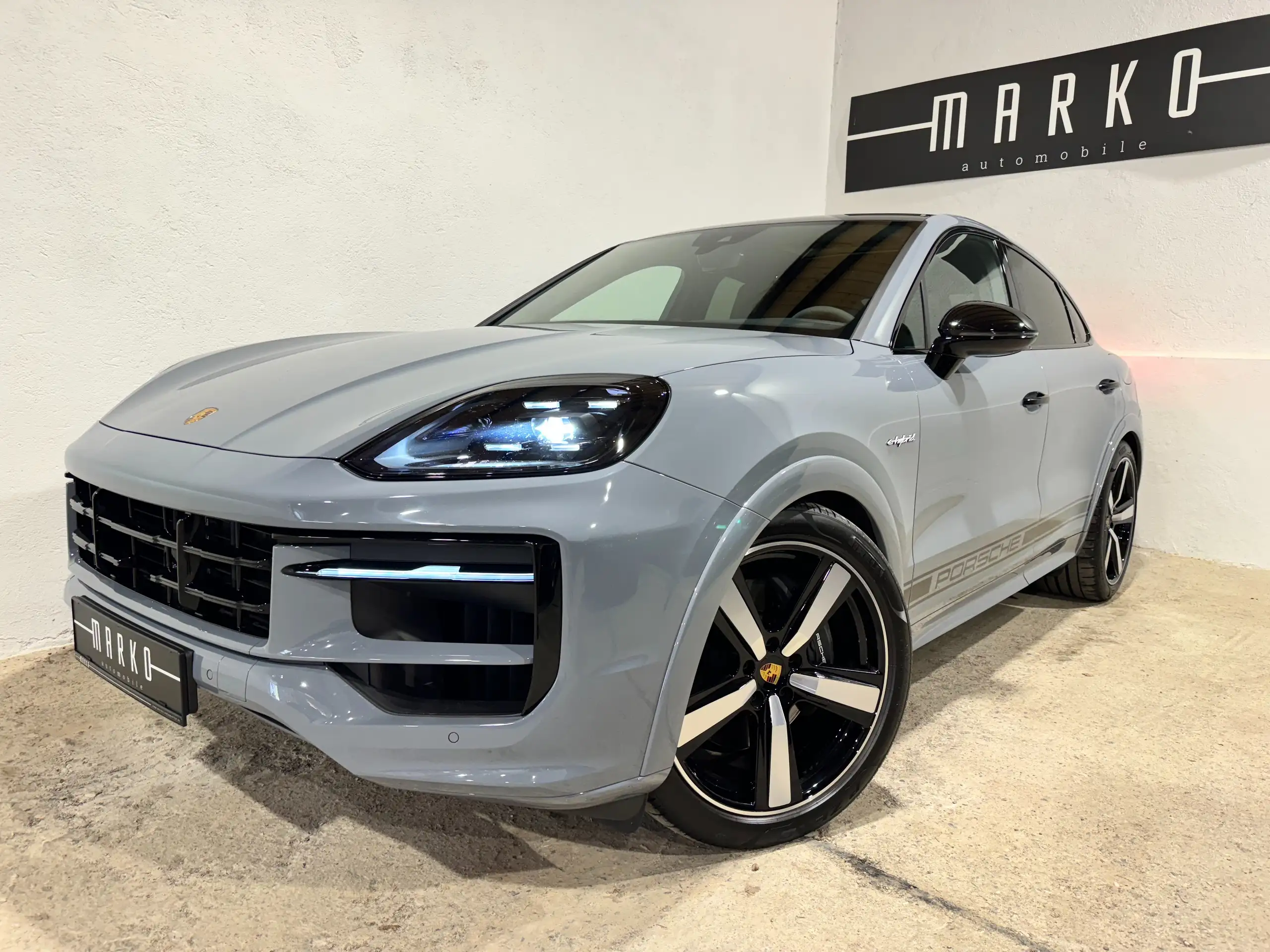 Porsche - Cayenne