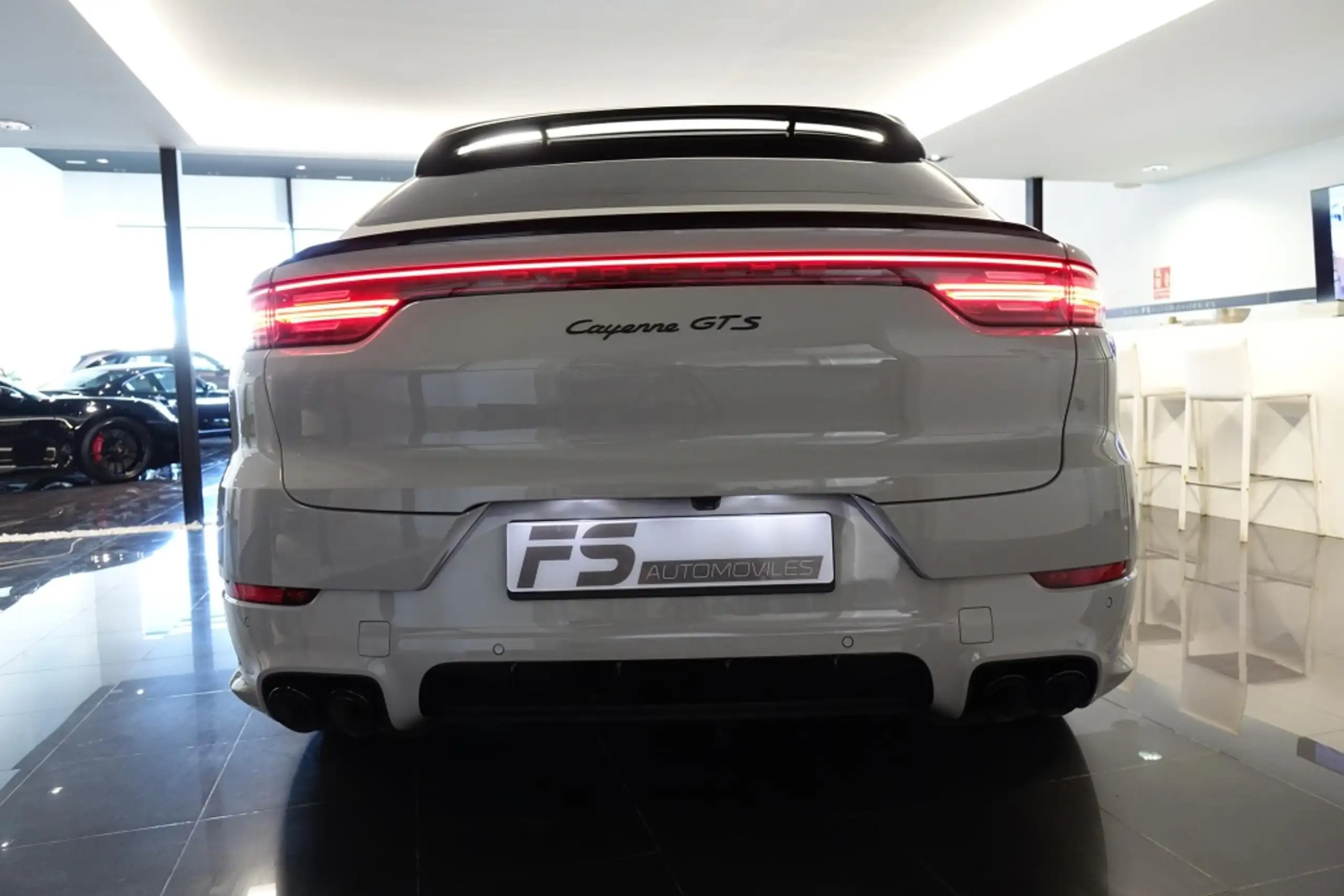 Porsche - Cayenne