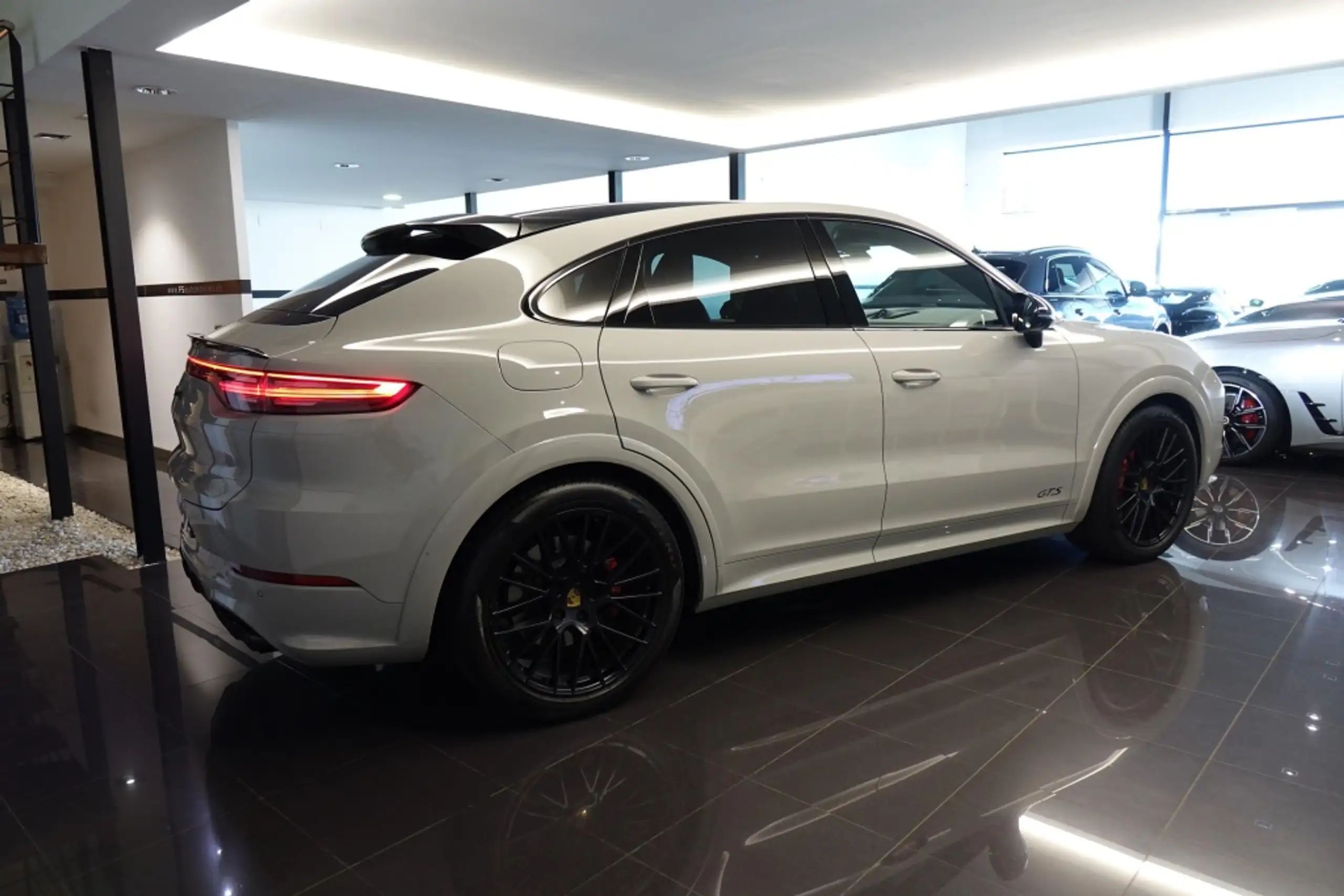 Porsche - Cayenne