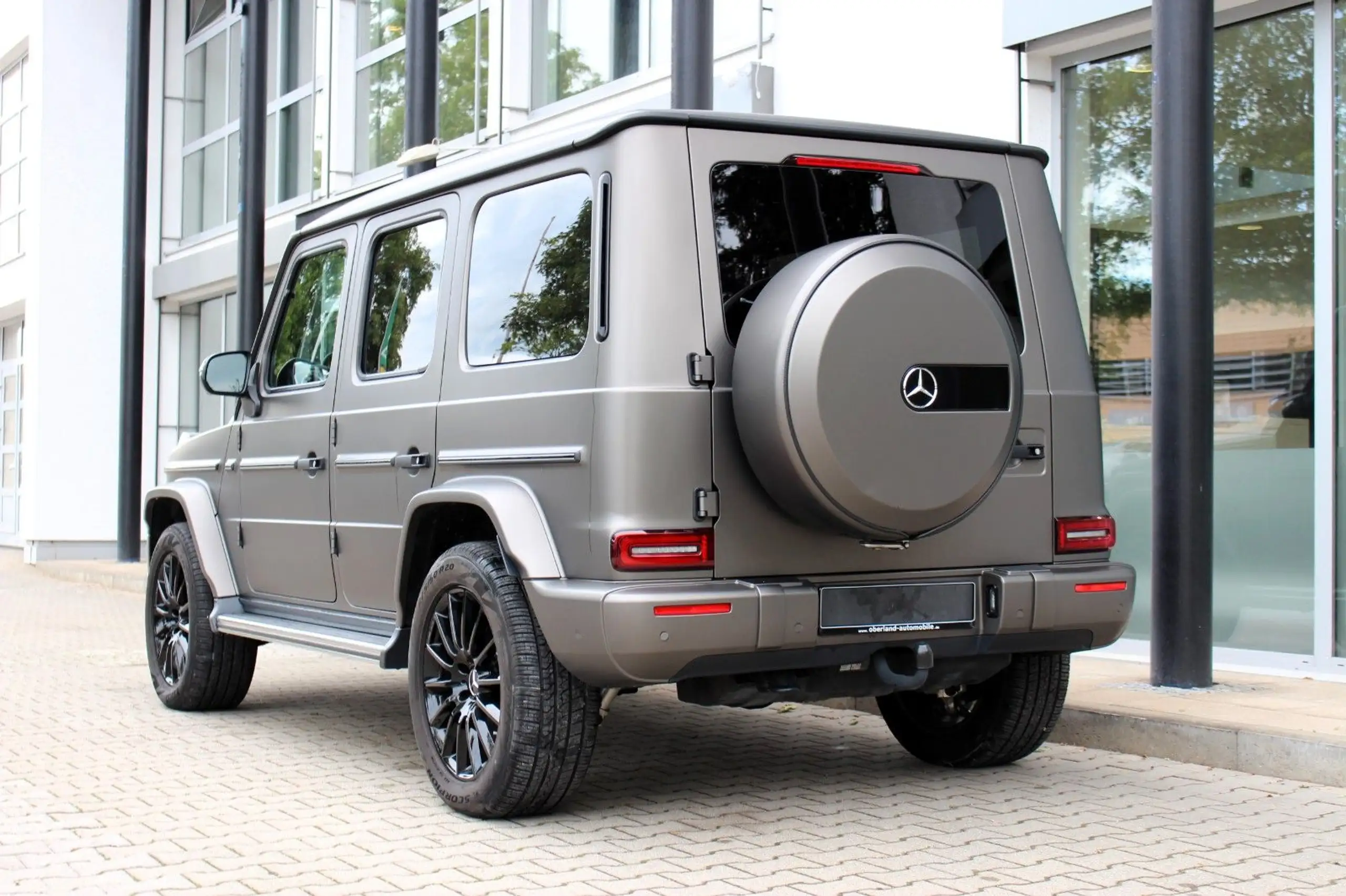 Mercedes-Benz - G 350