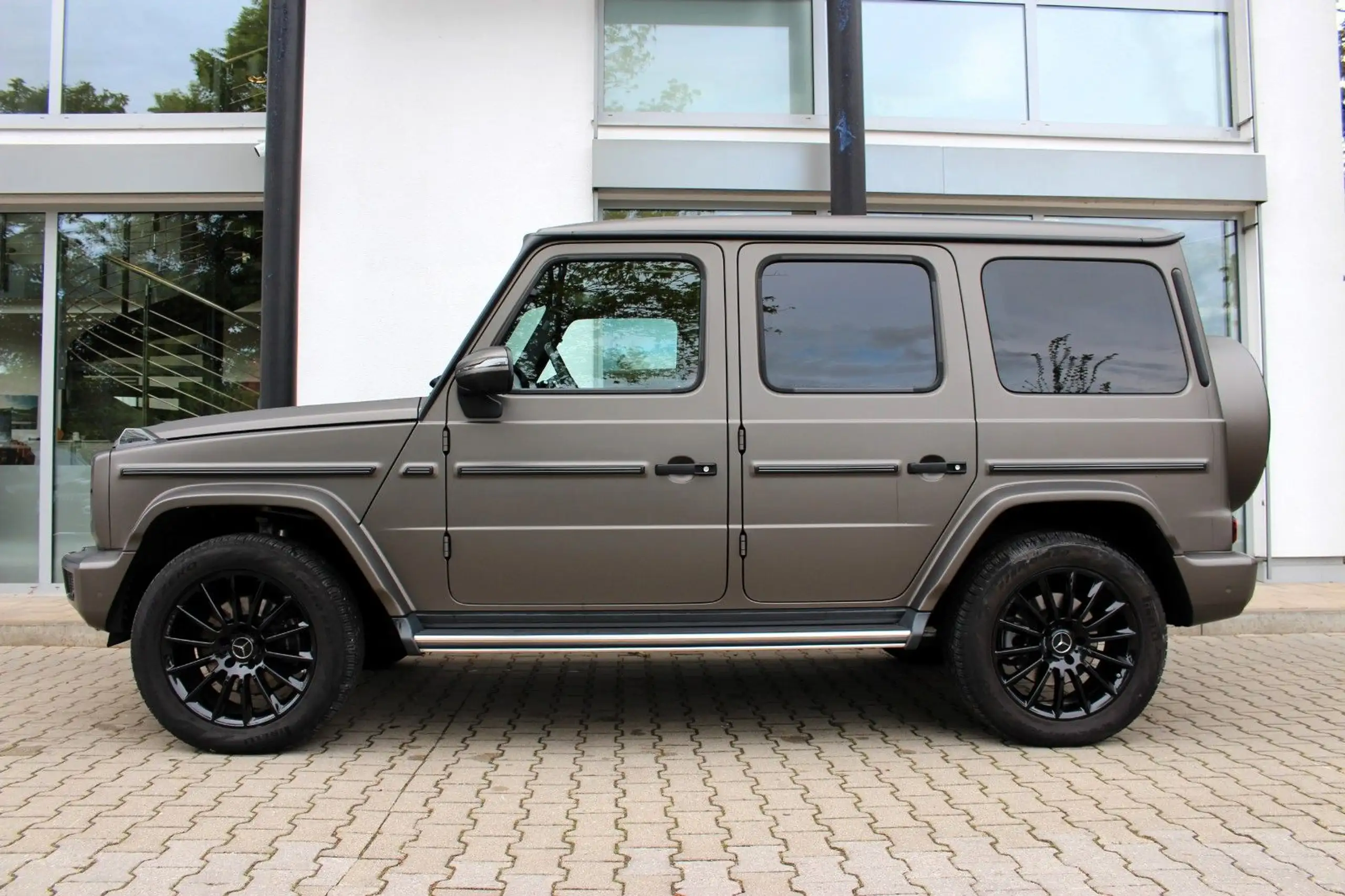 Mercedes-Benz - G 350