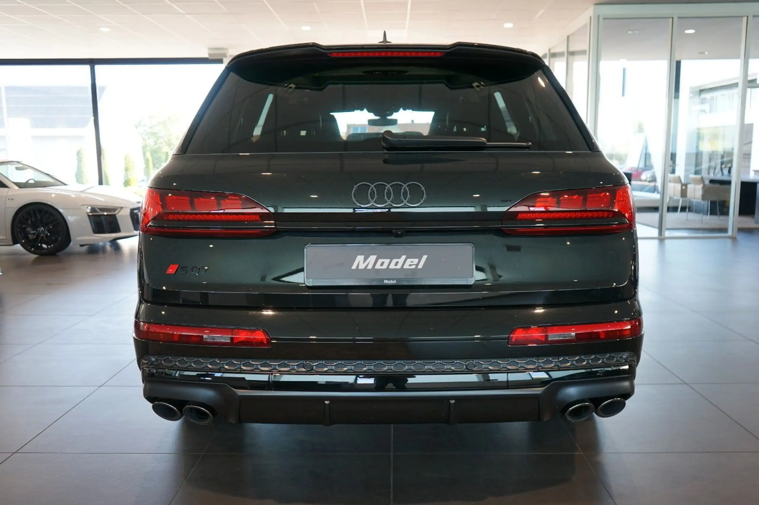 Audi - SQ7