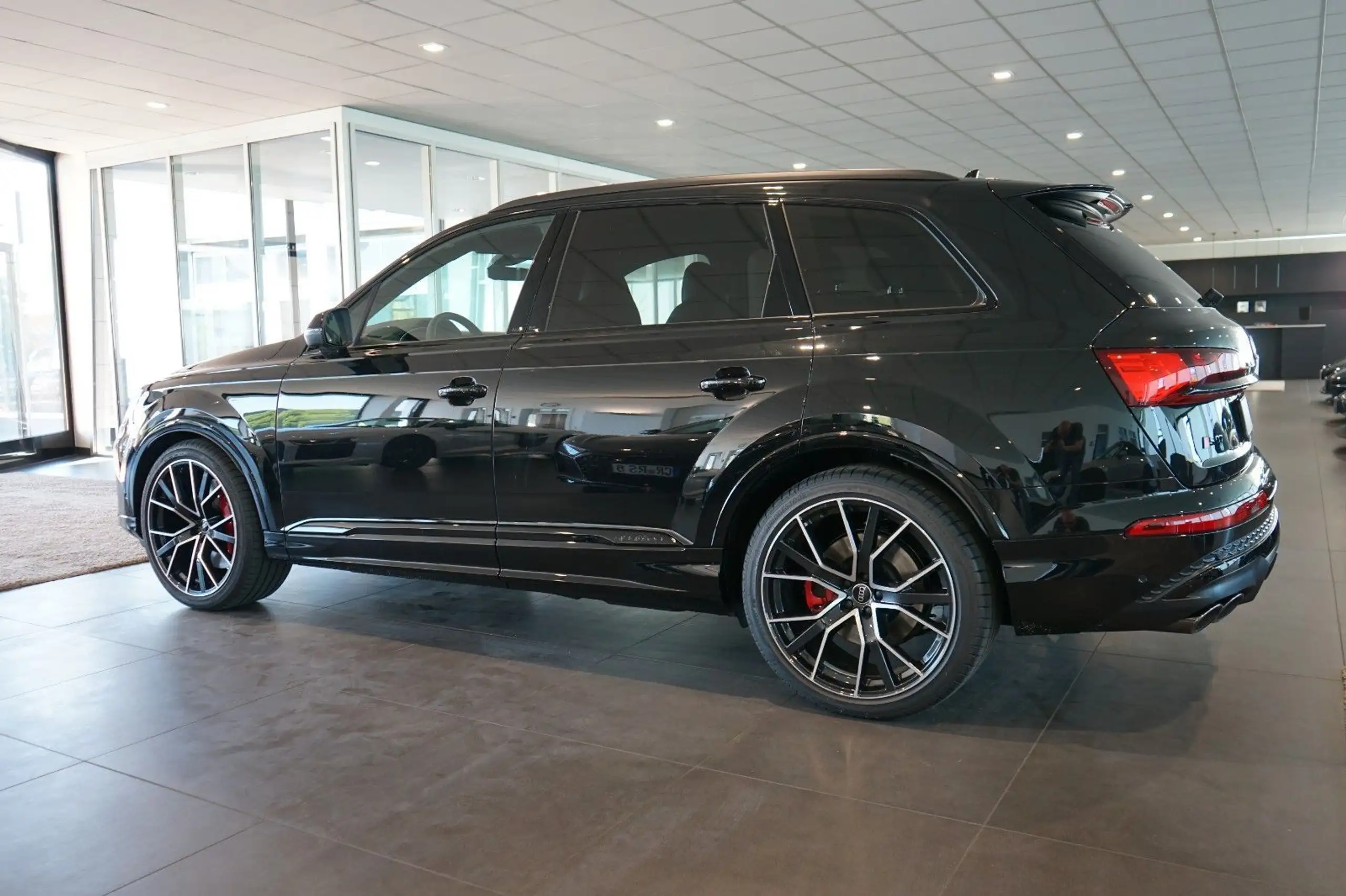 Audi - SQ7