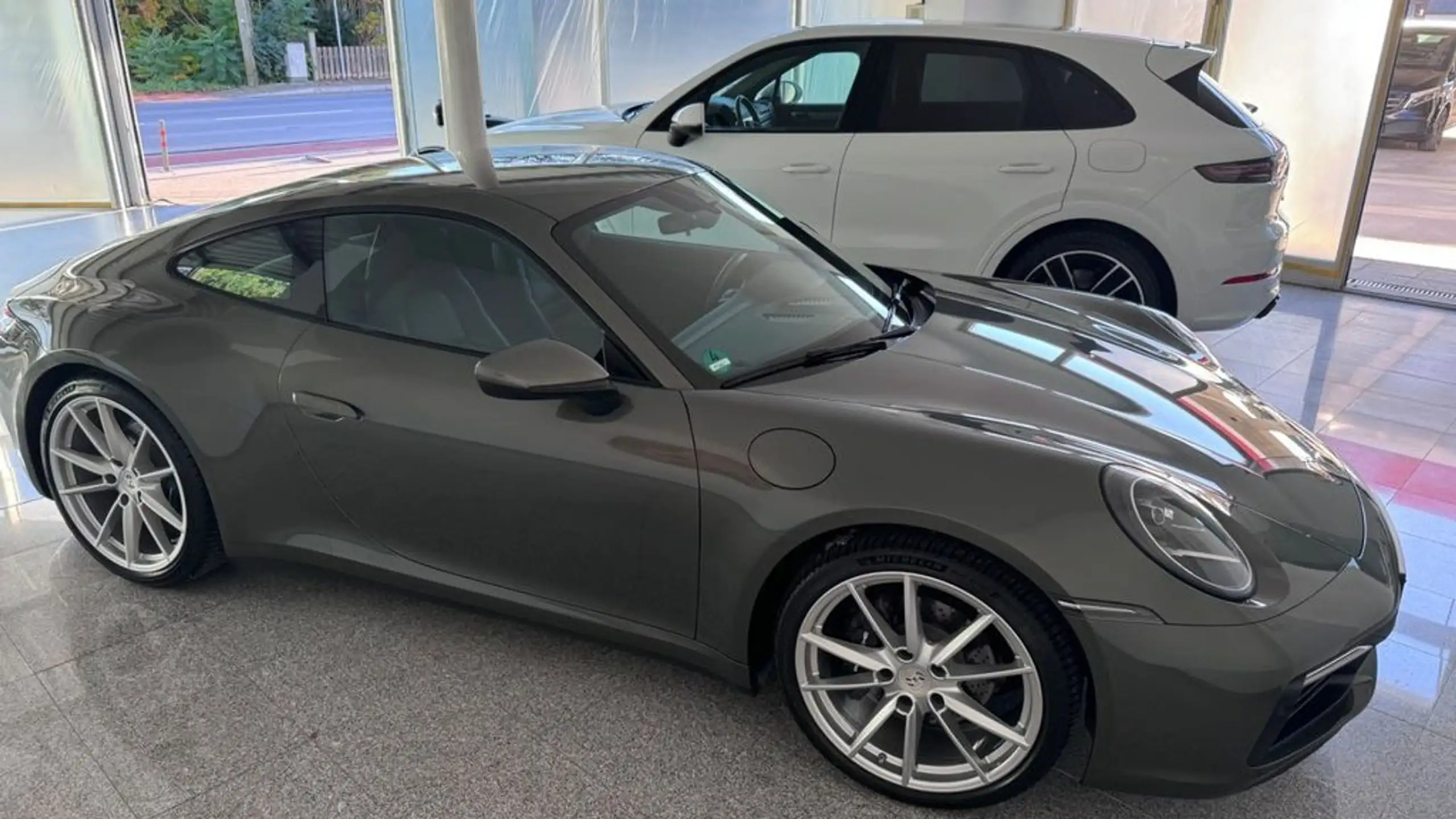 Porsche - 992