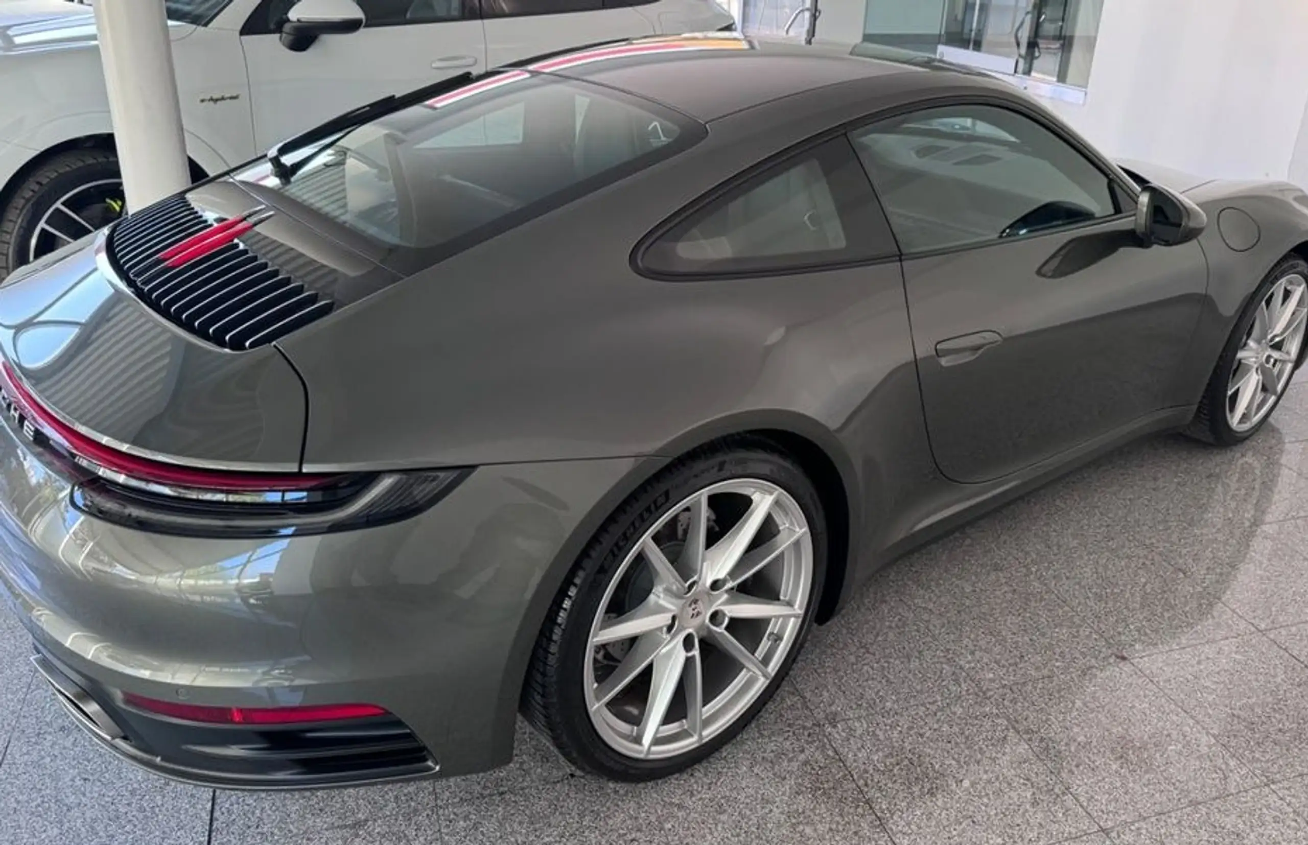 Porsche - 992