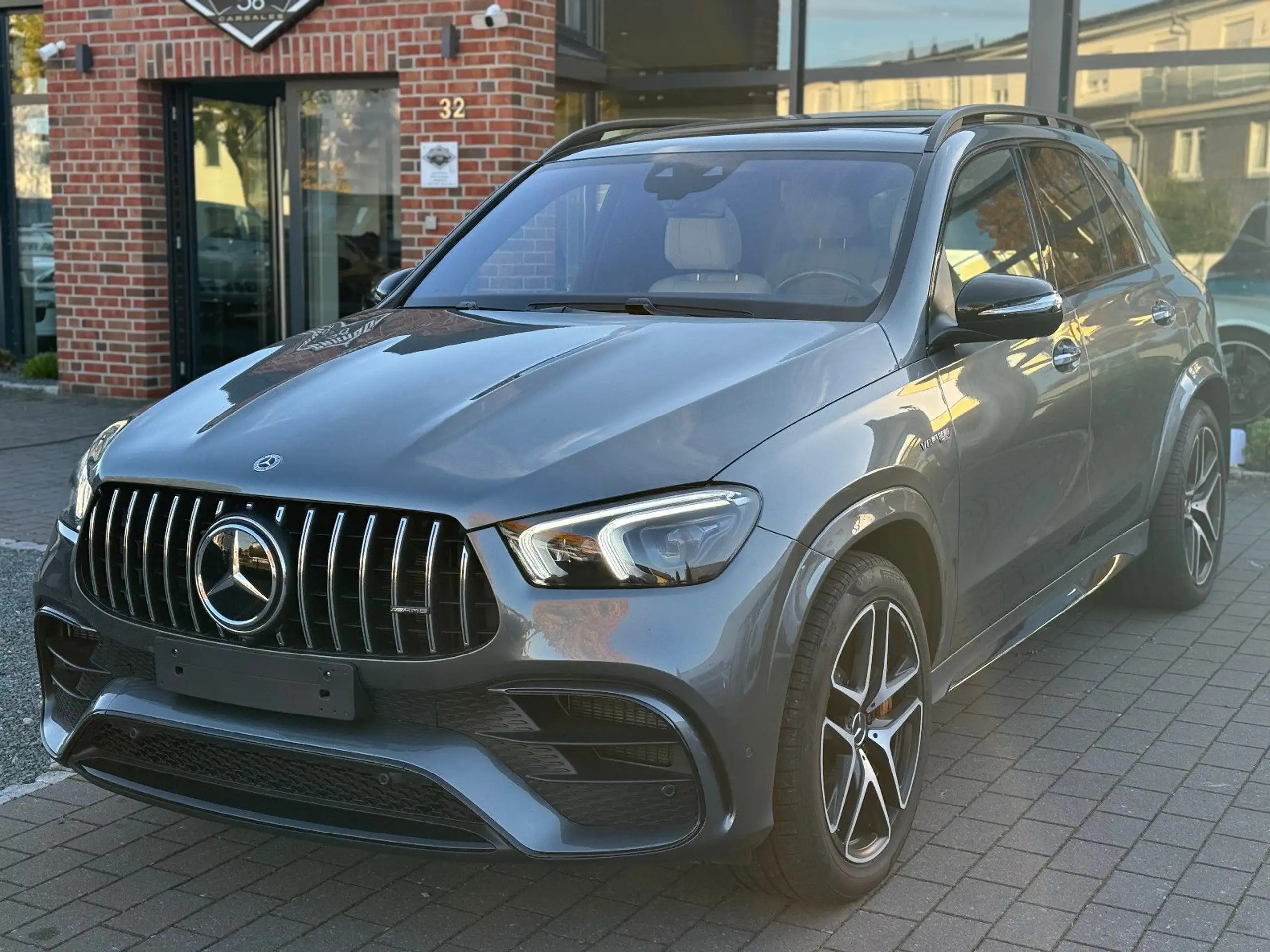 Mercedes-Benz - GLE 63 AMG