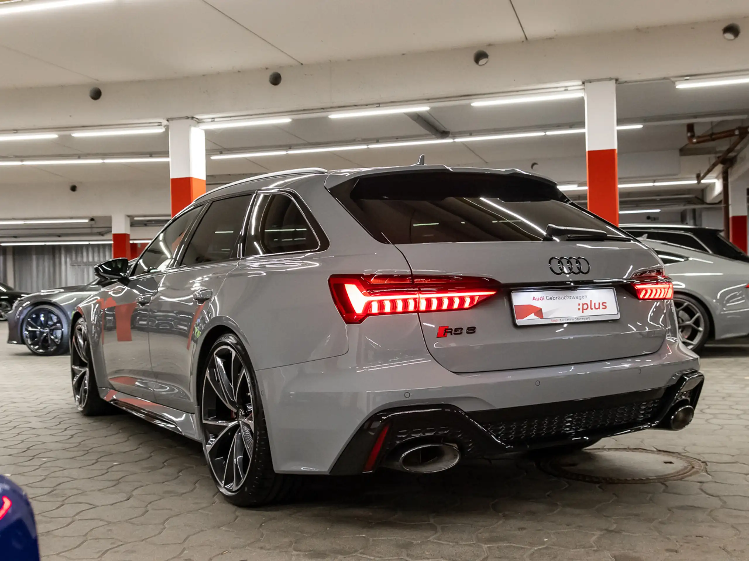 Audi - RS6