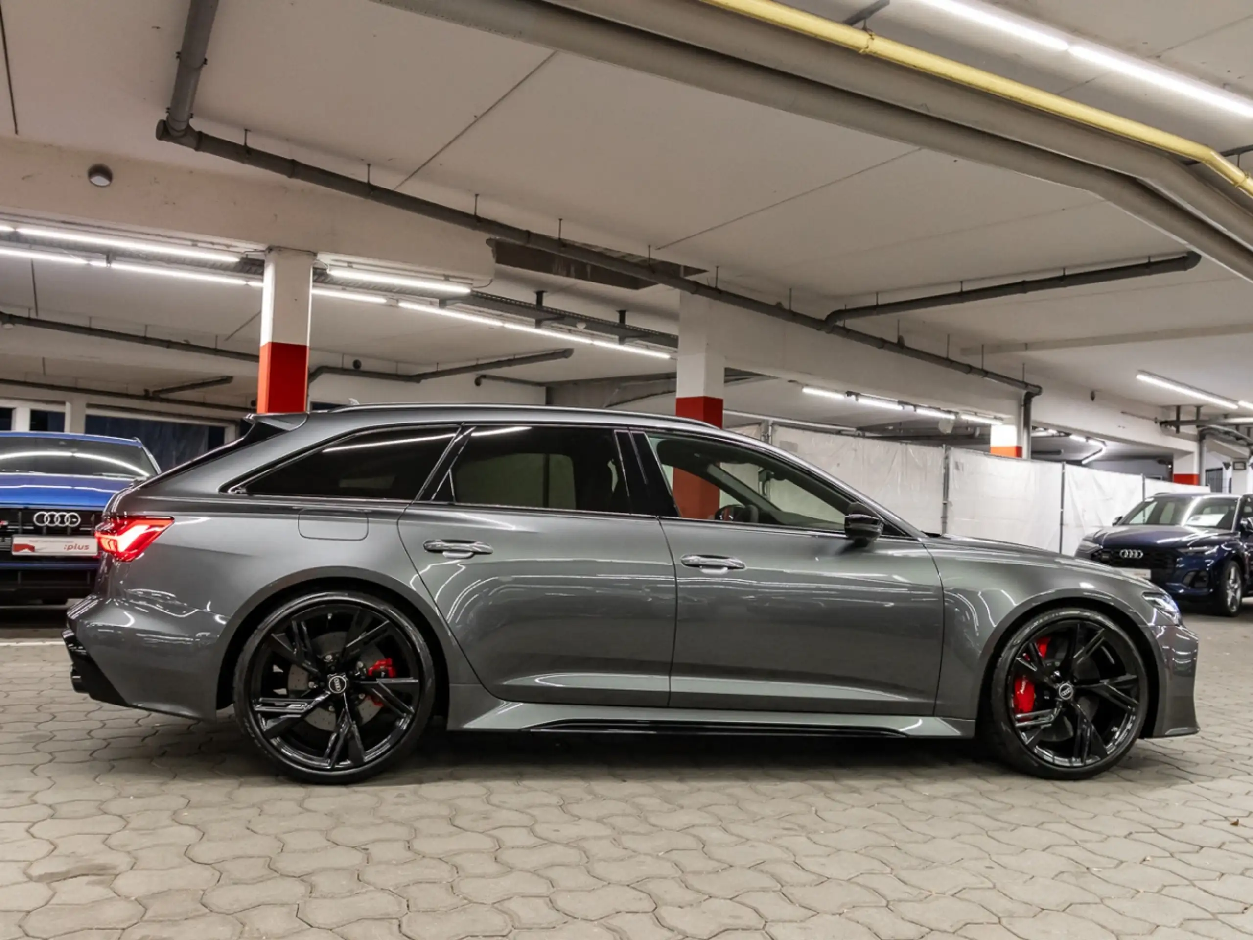 Audi - RS6