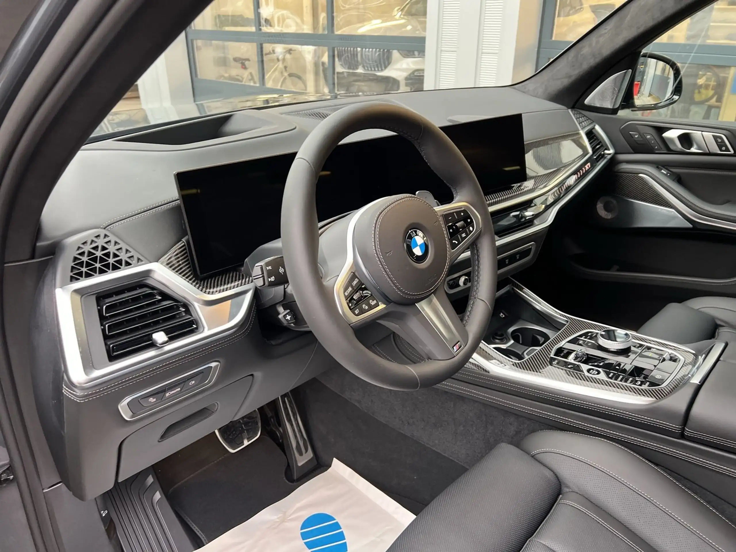 BMW - X7