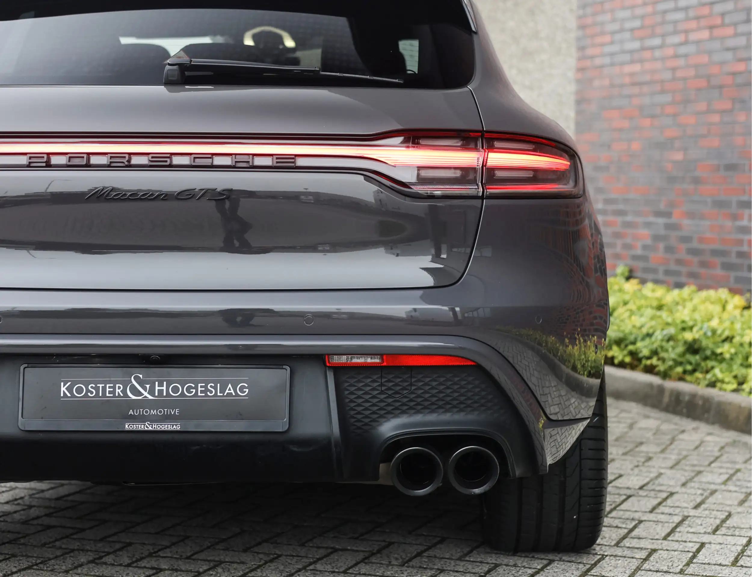 Porsche - Macan