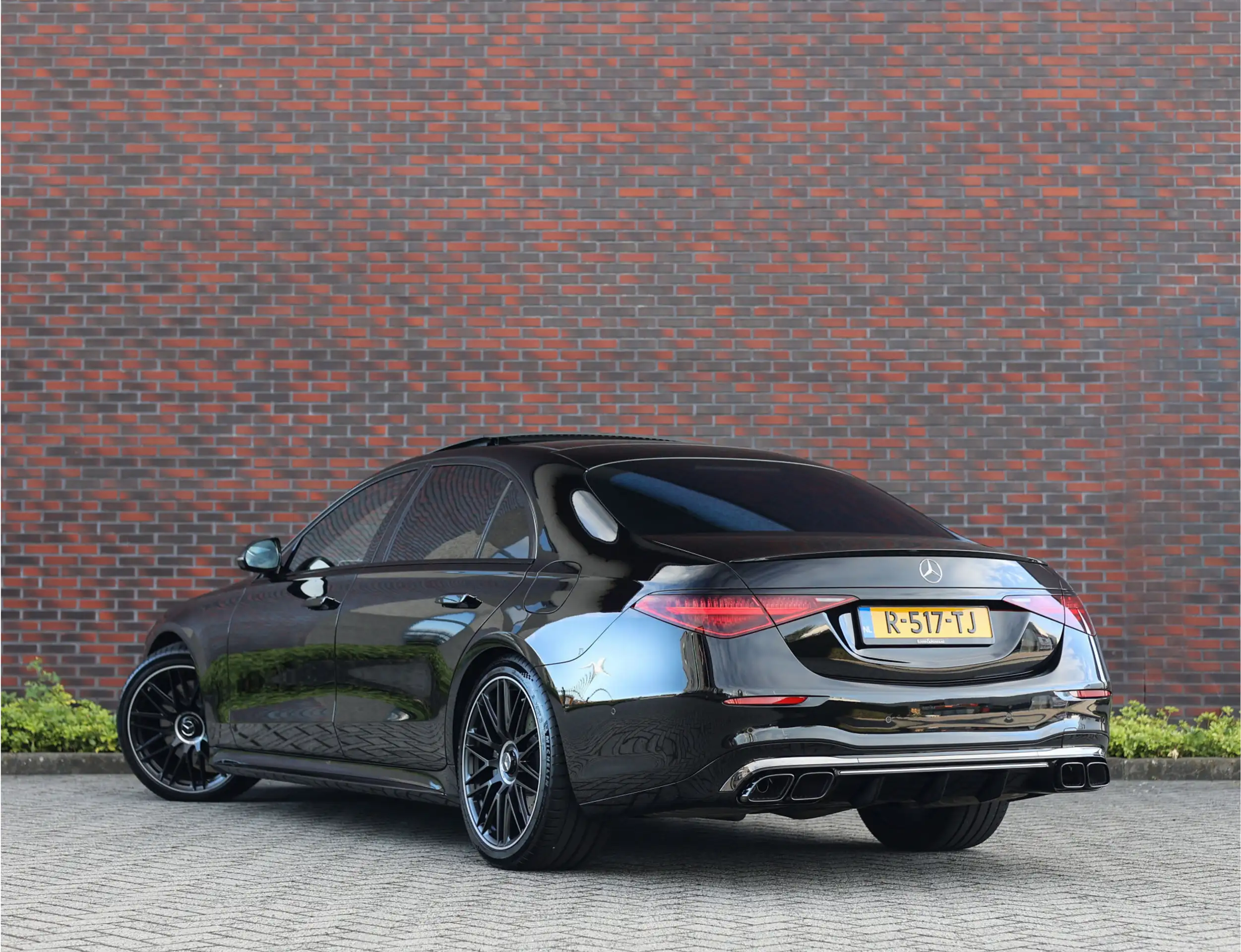 Mercedes-Benz - S 580