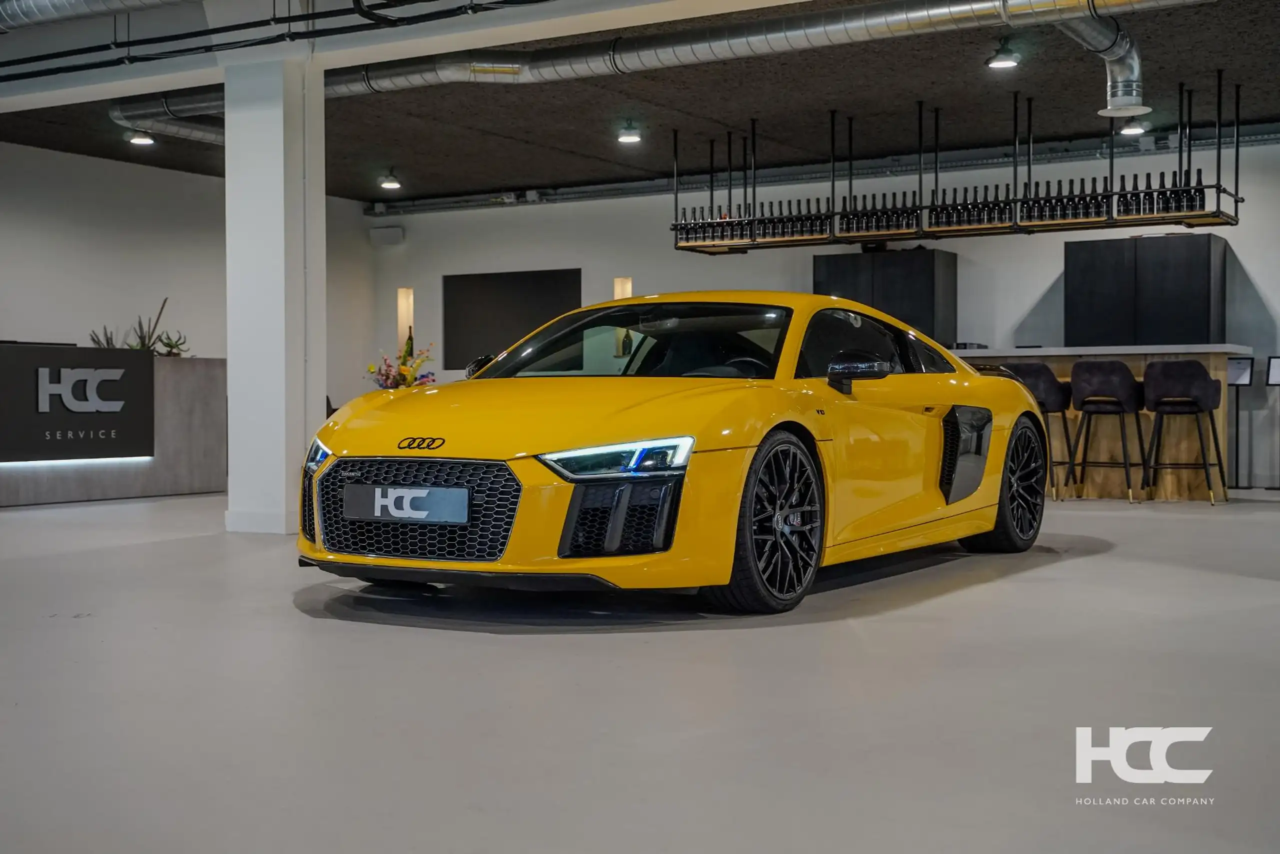 Audi - R8