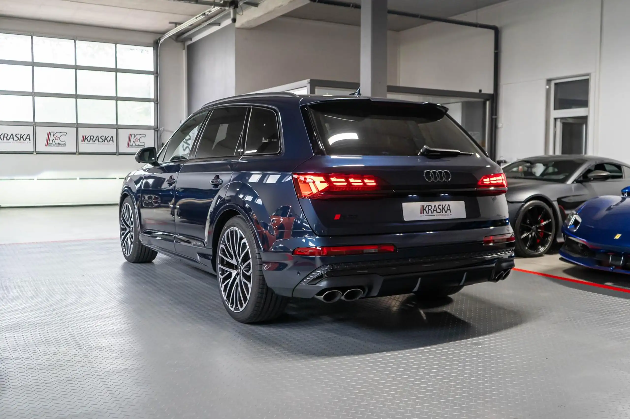 Audi - SQ7