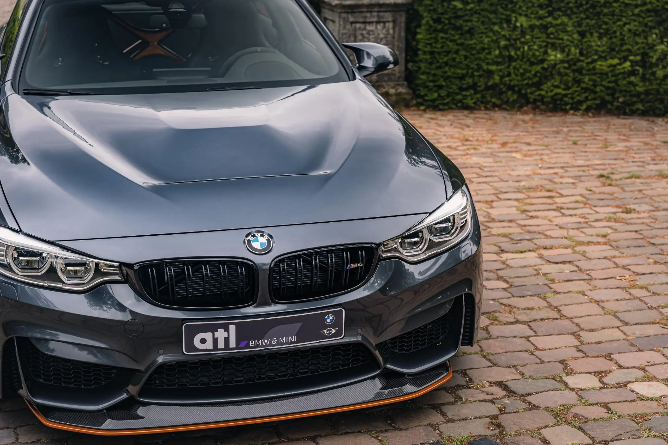 BMW - M4