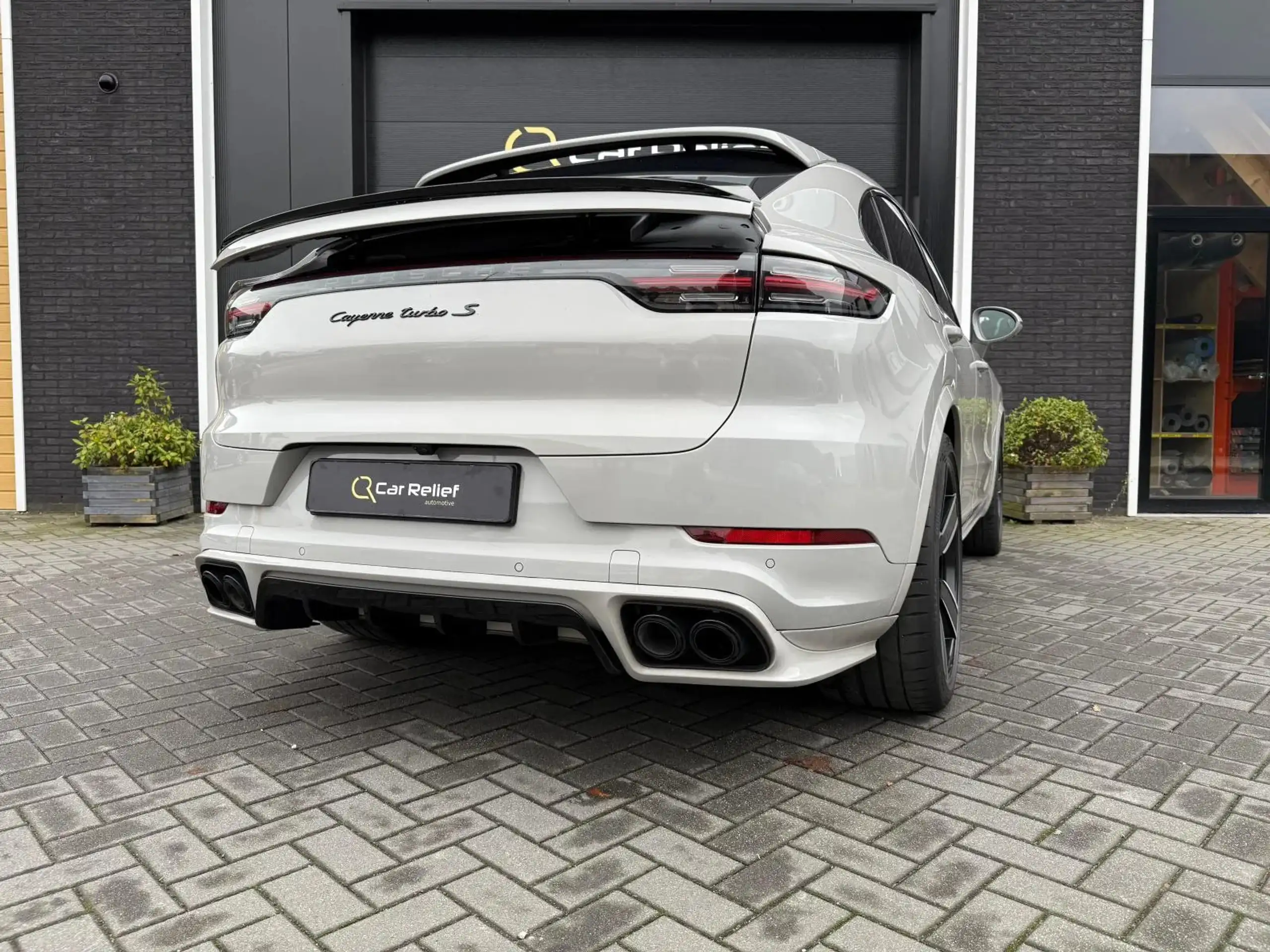 Porsche - Cayenne