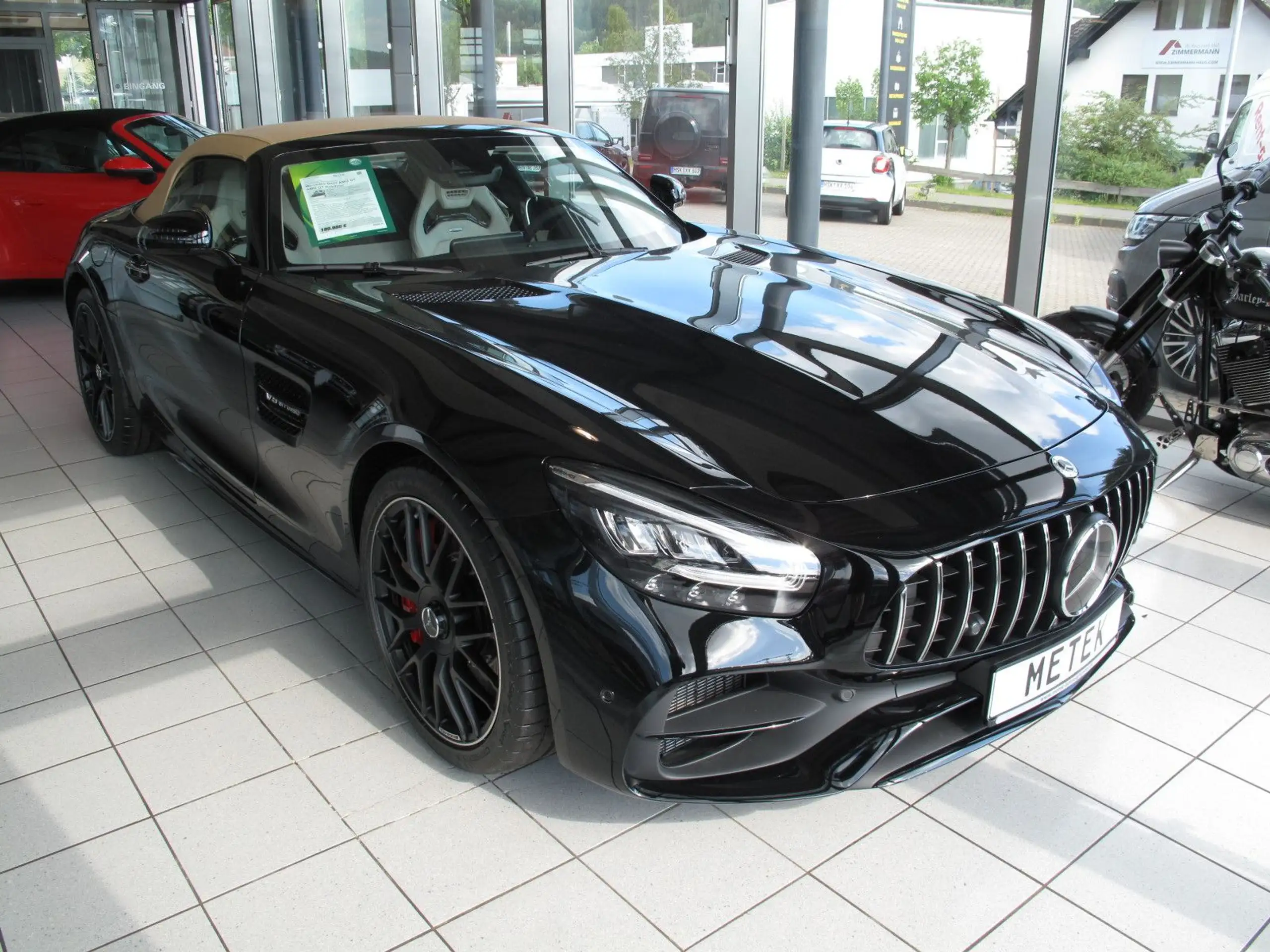 Mercedes-Benz - AMG GT