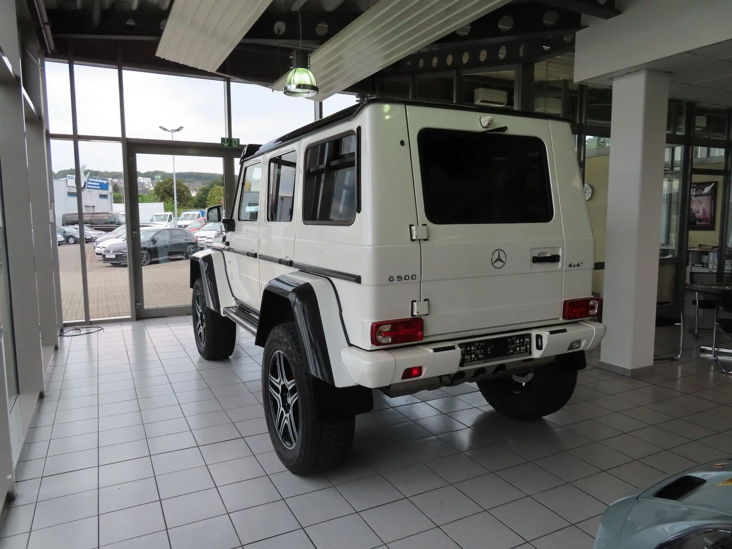 Mercedes-Benz - G 500