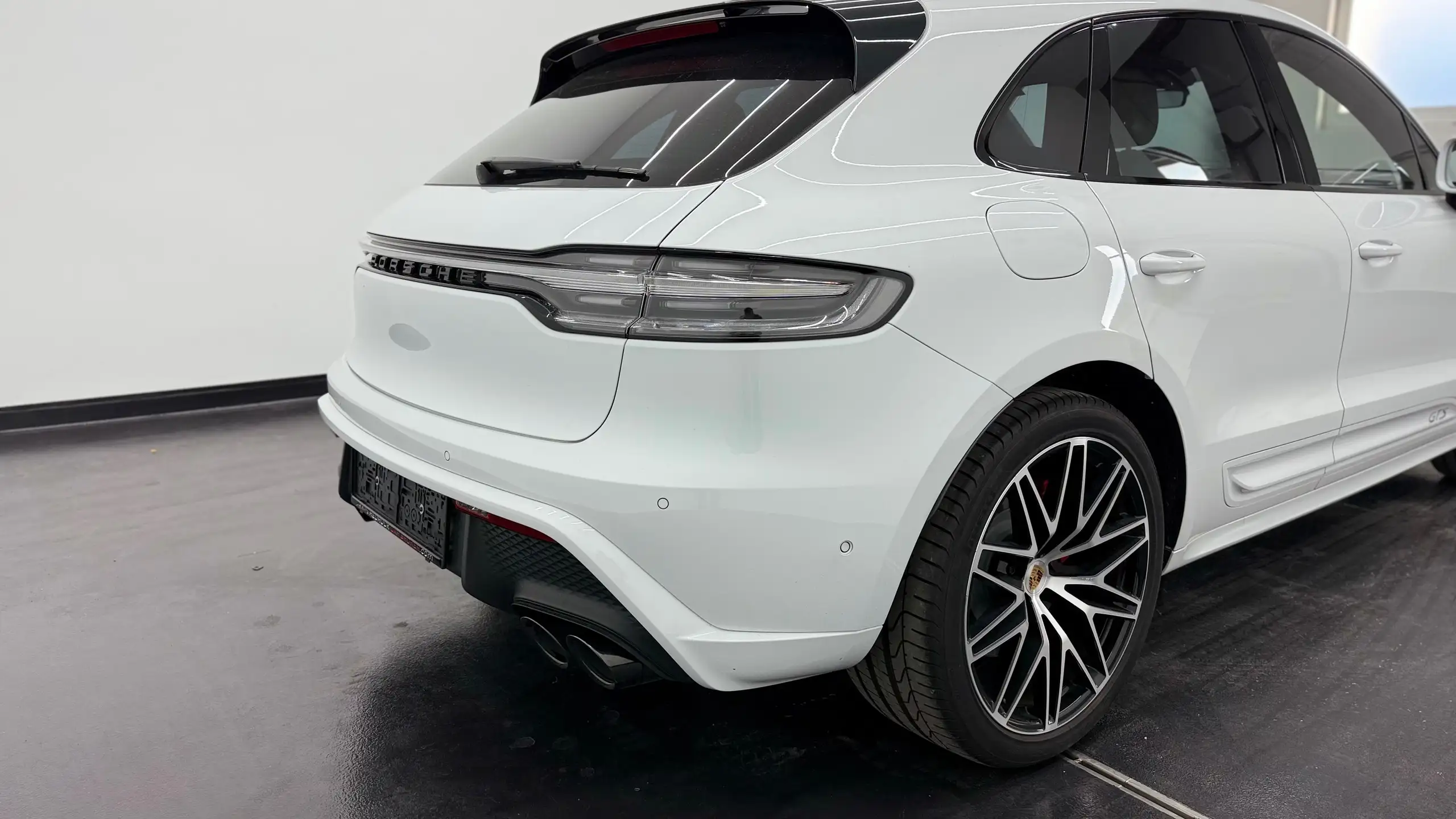 Porsche - Macan