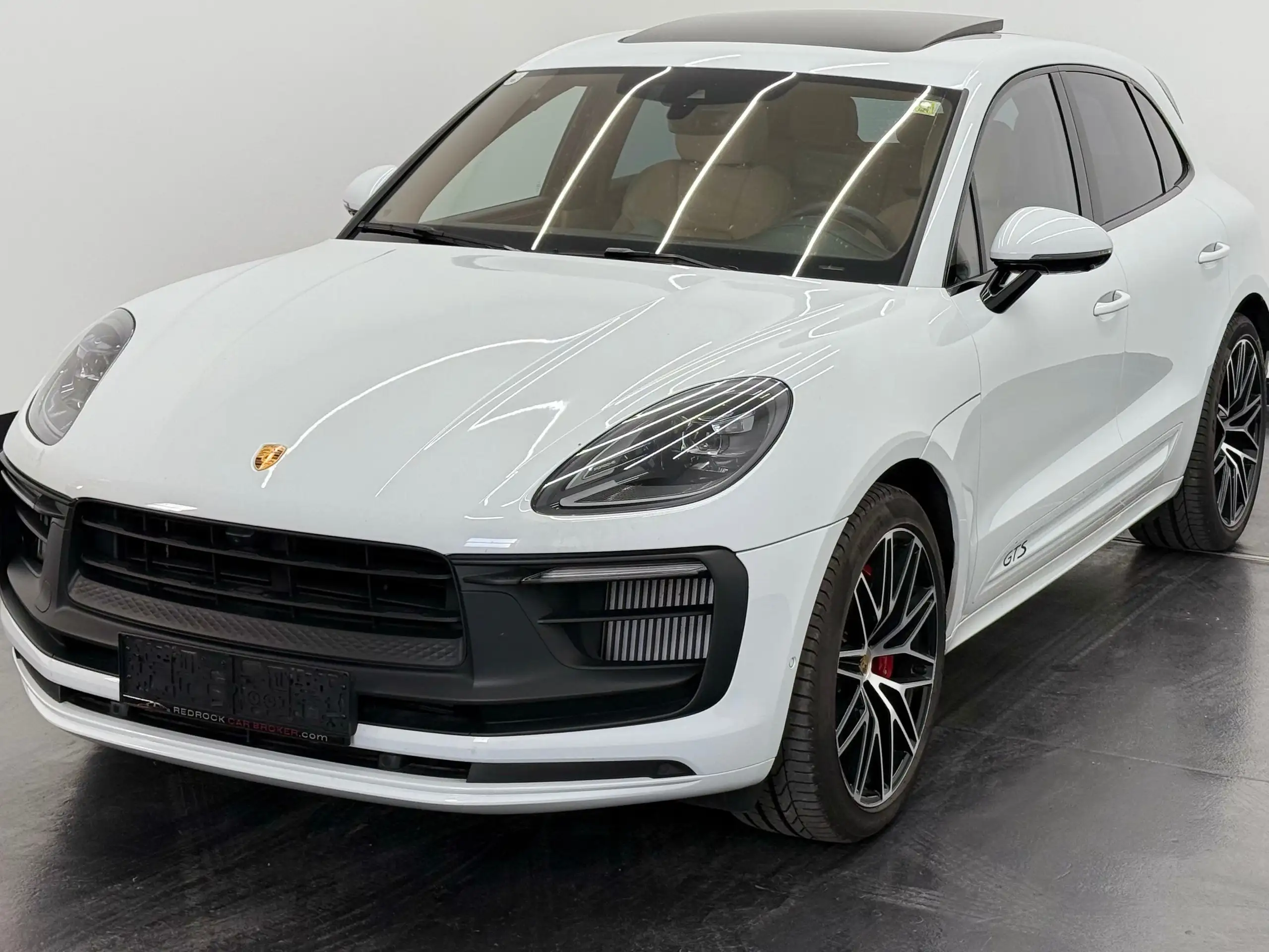 Porsche - Macan