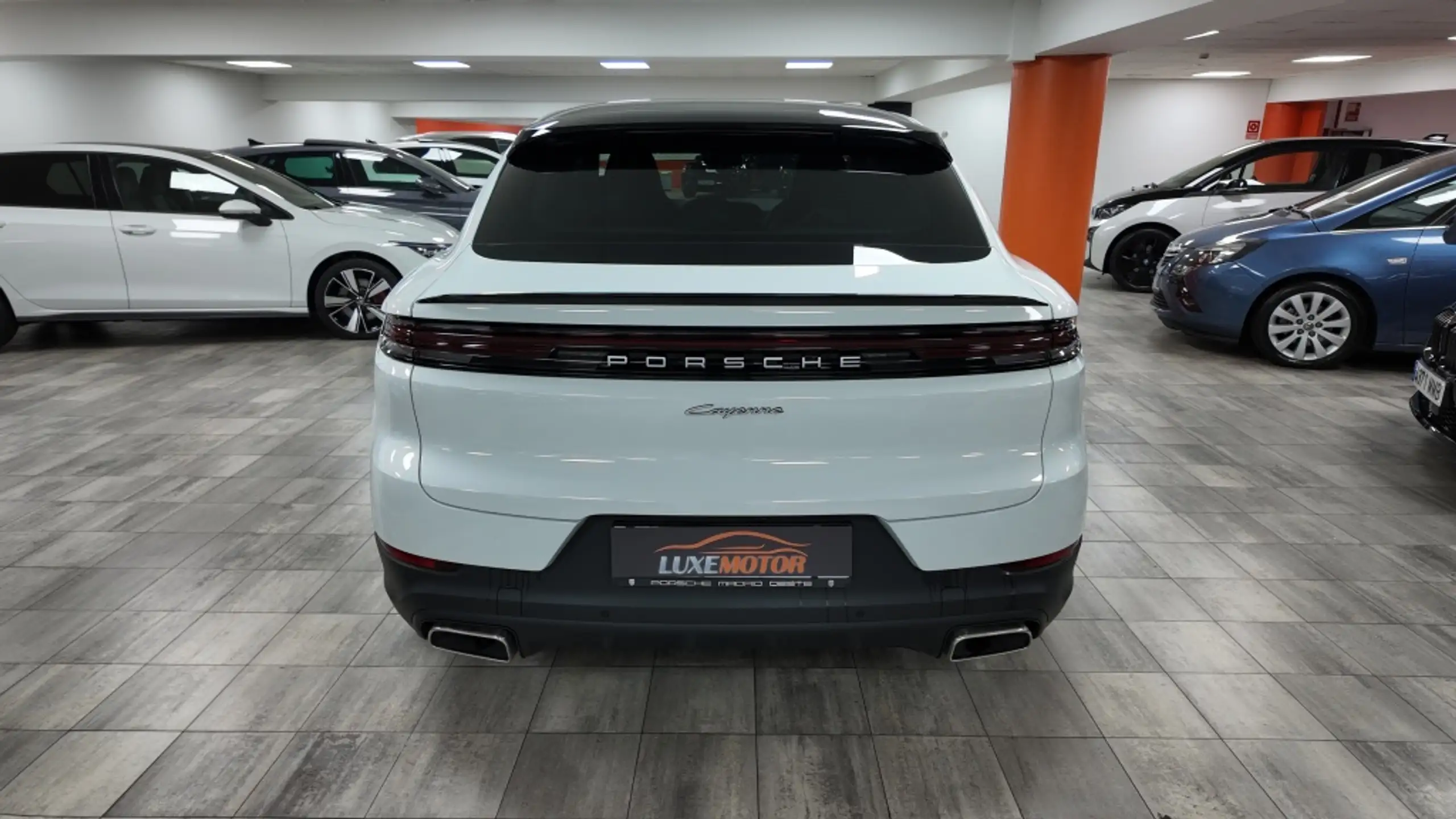 Porsche - Cayenne