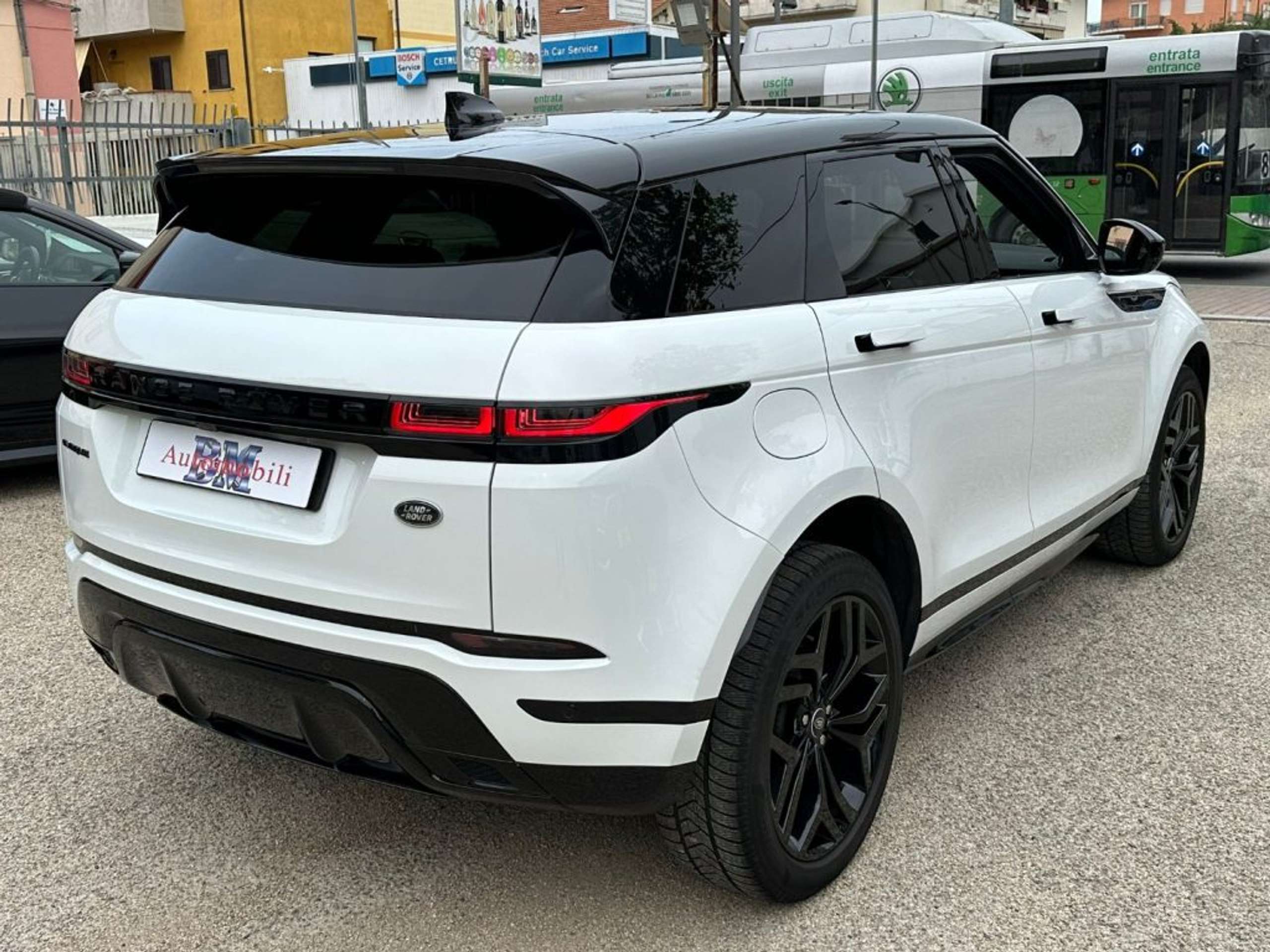 Land Rover - Range Rover Evoque