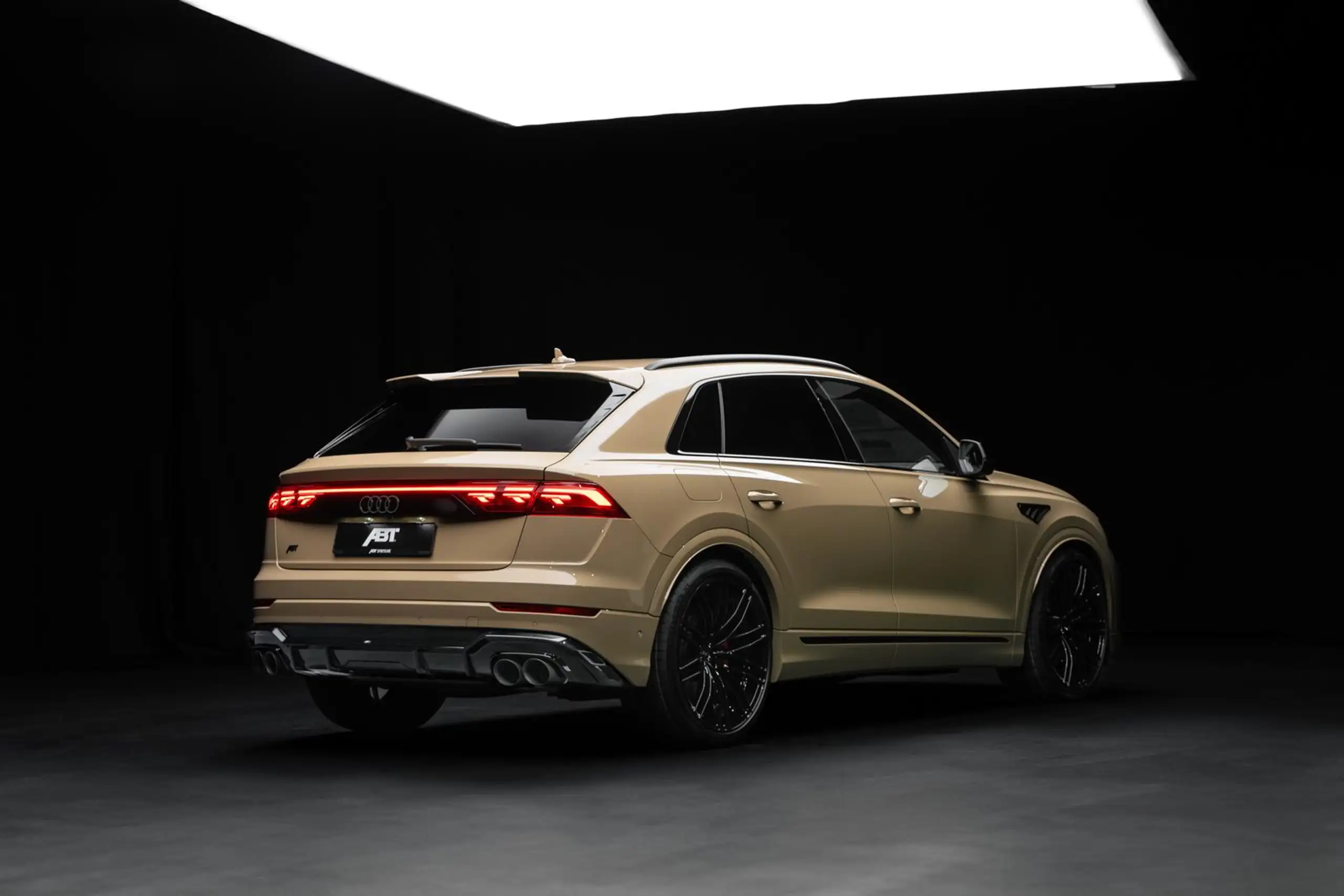 Audi - Q8