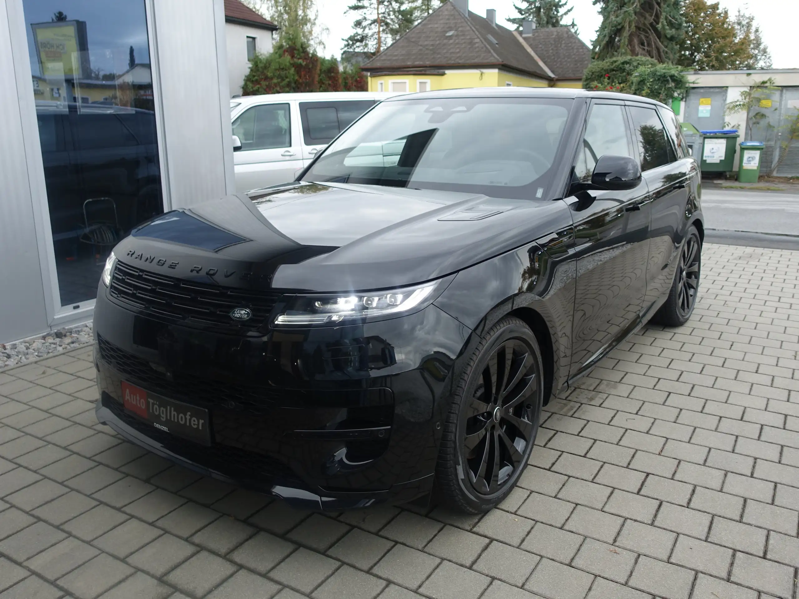 Land Rover - Range Rover Sport