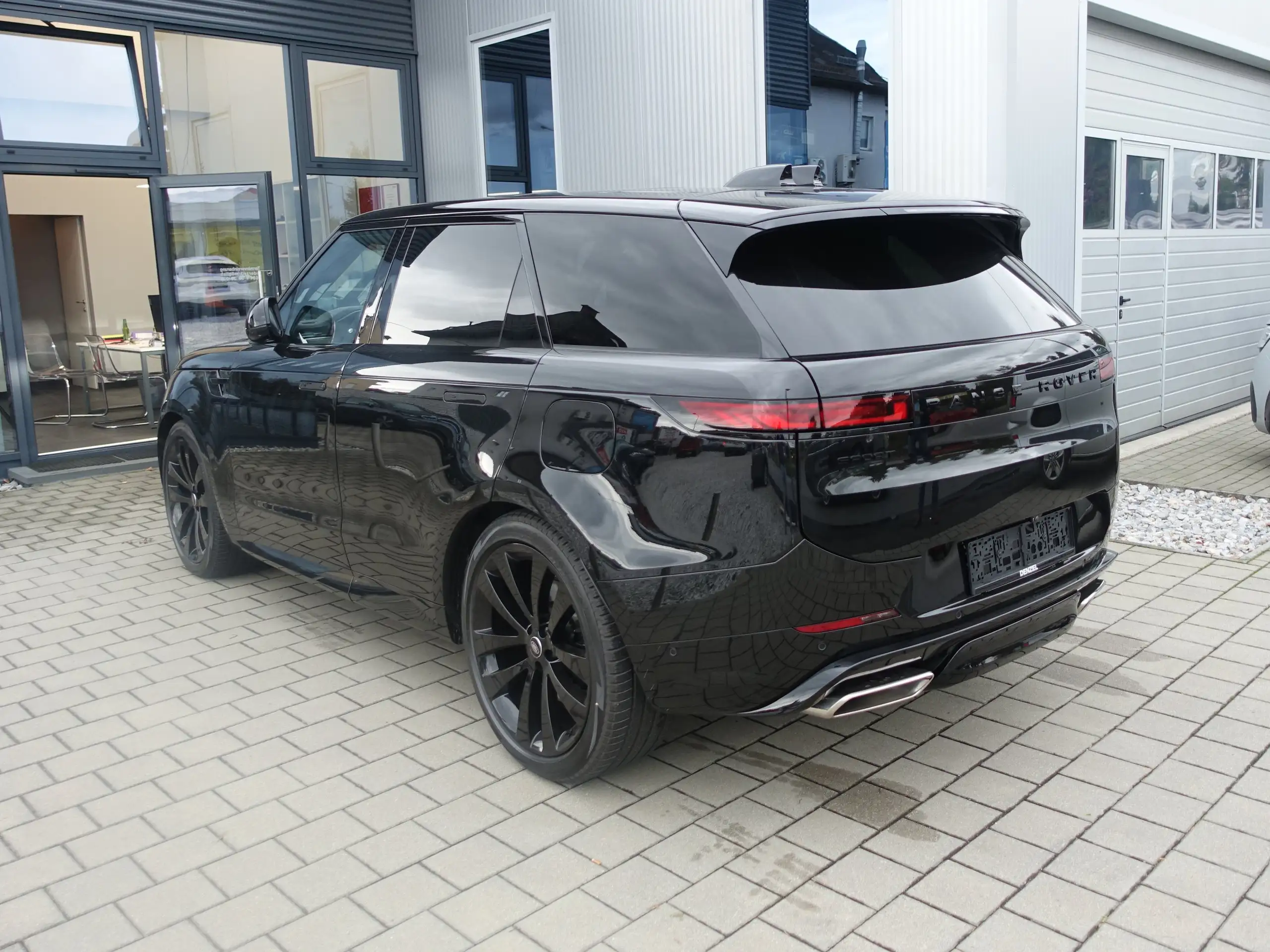 Land Rover - Range Rover Sport