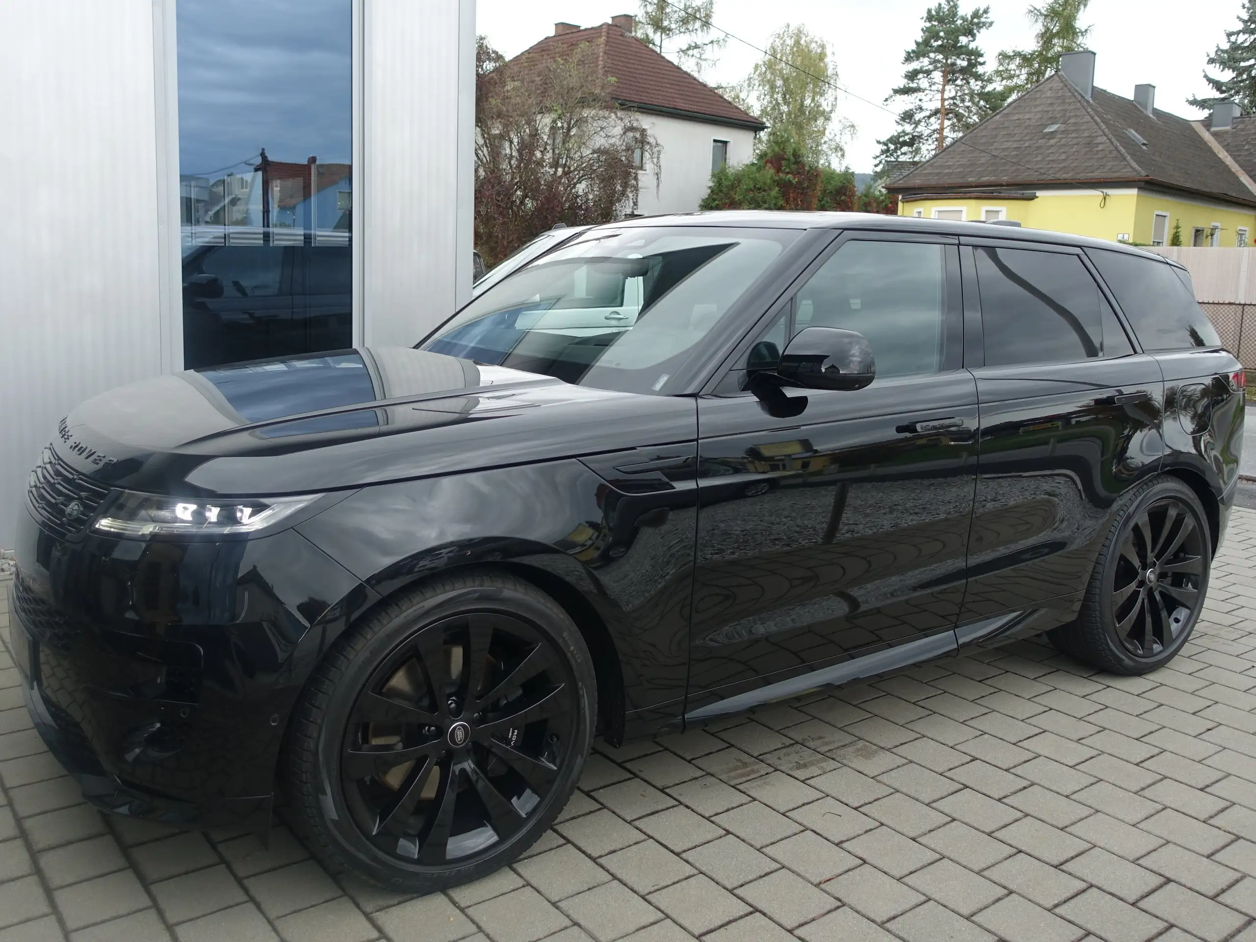 Land Rover - Range Rover Sport